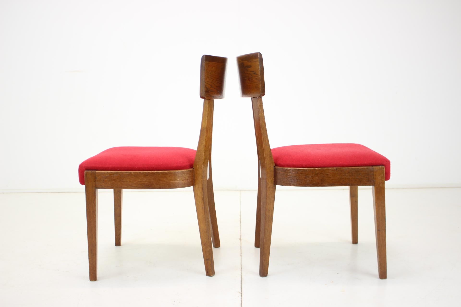 Czech Dining Chairs H-40 by Jindrich Halabala for UP Závody, Set of Two For Sale