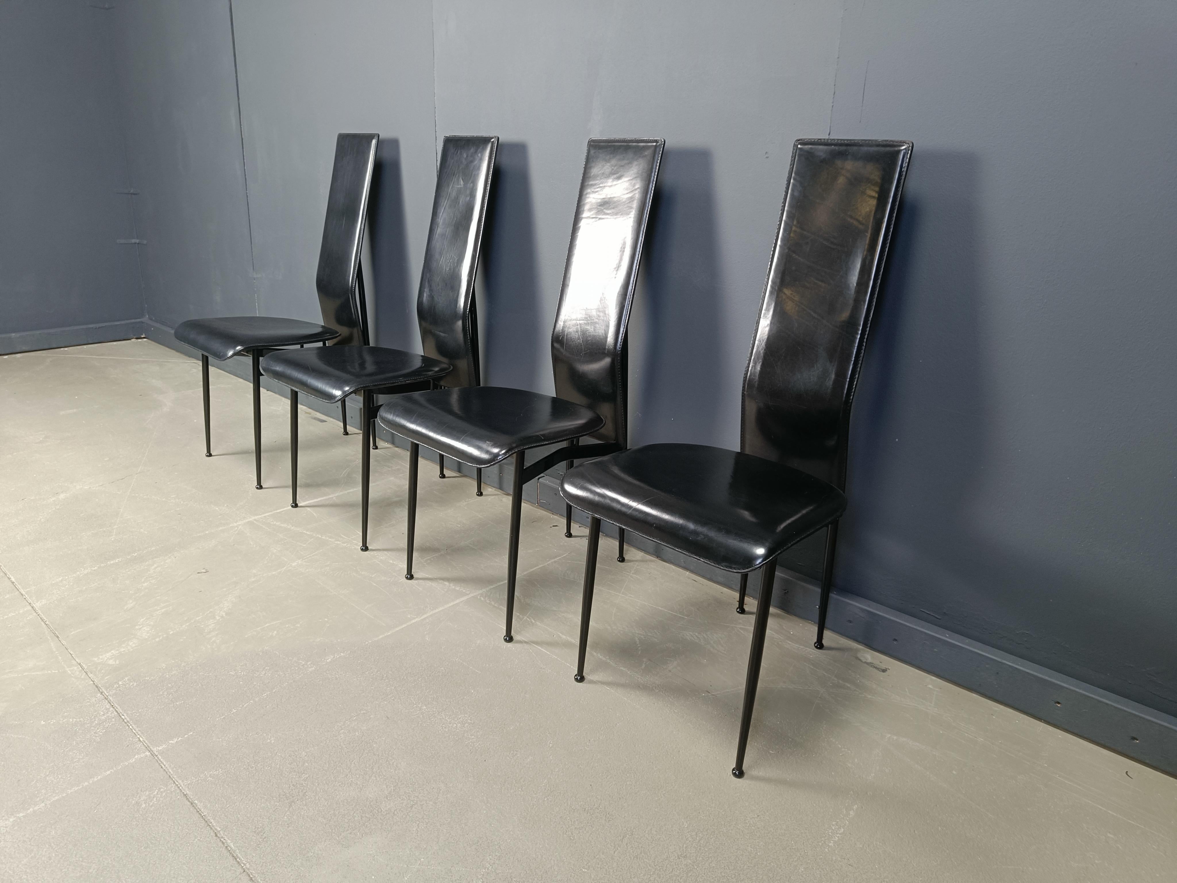 Esszimmerstühle aus schwarzem Leder von Giancarlo Vegni für Fasem, Italien, 1980er Jahre im Zustand „Gut“ im Angebot in Leuven, Vlaams Gewest