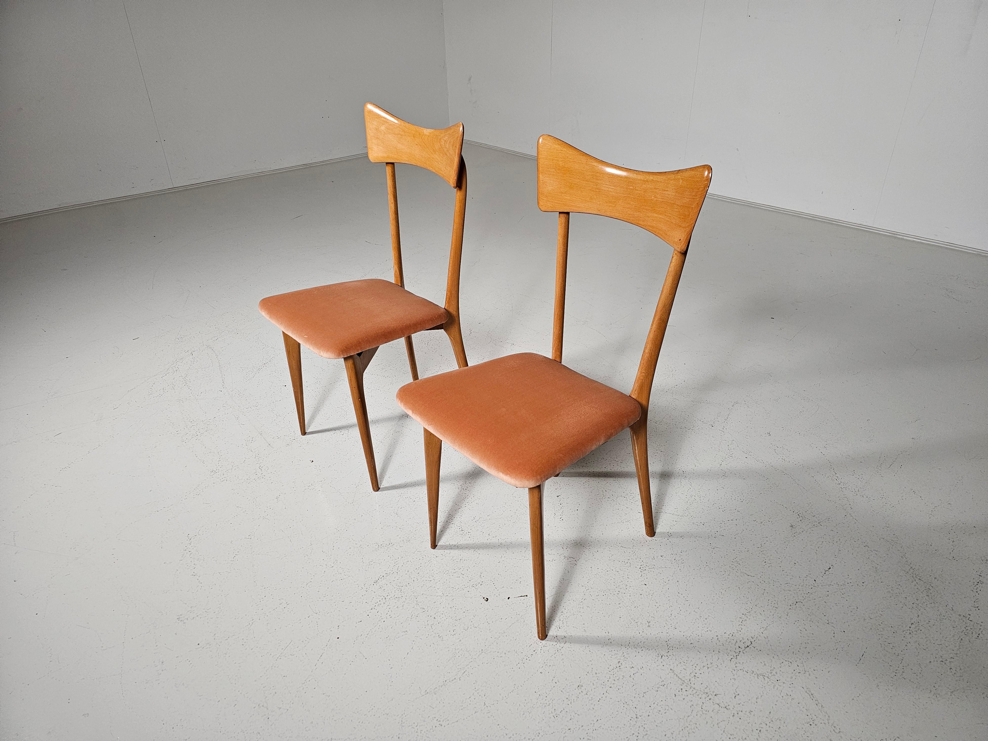Sedie da pranzo in velluto rosa di Ico Parisi per Ariberto Colombo, anni '50, Set di 6 in vendita 4