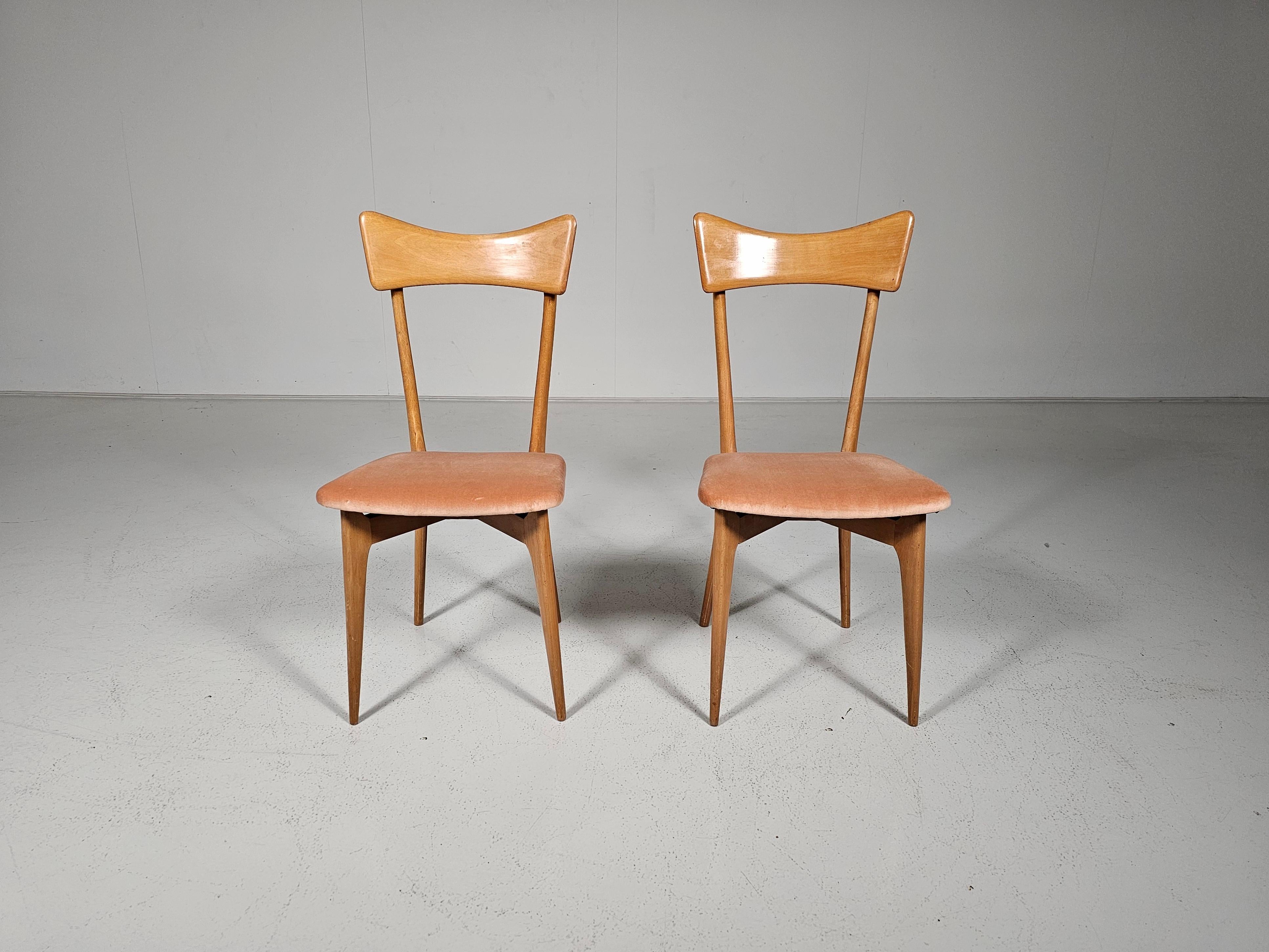 Sedie da pranzo in velluto rosa di Ico Parisi per Ariberto Colombo, anni '50, Set di 6 in vendita 6