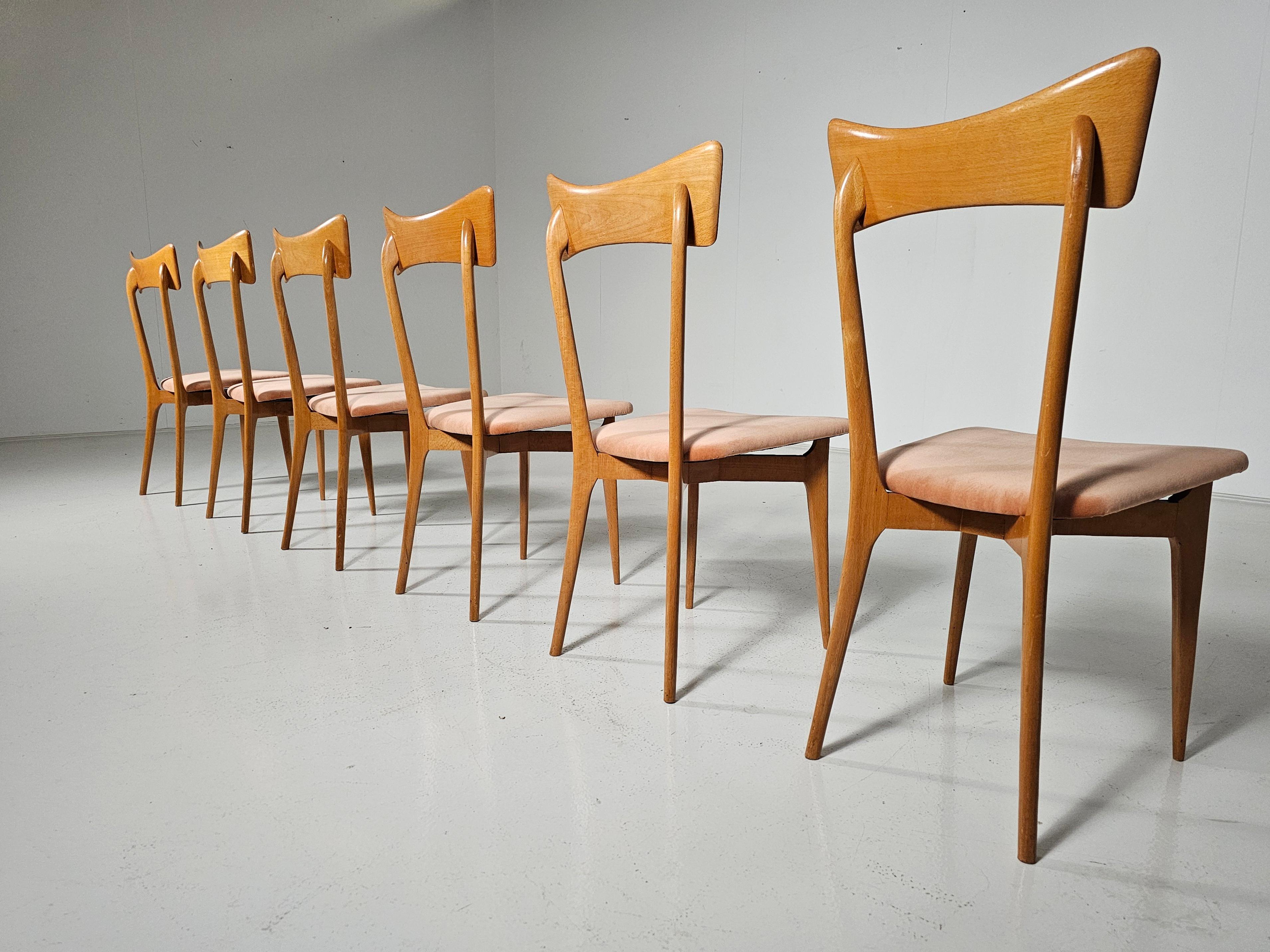 Sedie da pranzo in velluto rosa di Ico Parisi per Ariberto Colombo, anni '50, Set di 6 In condizioni buone in vendita a amstelveen, NL