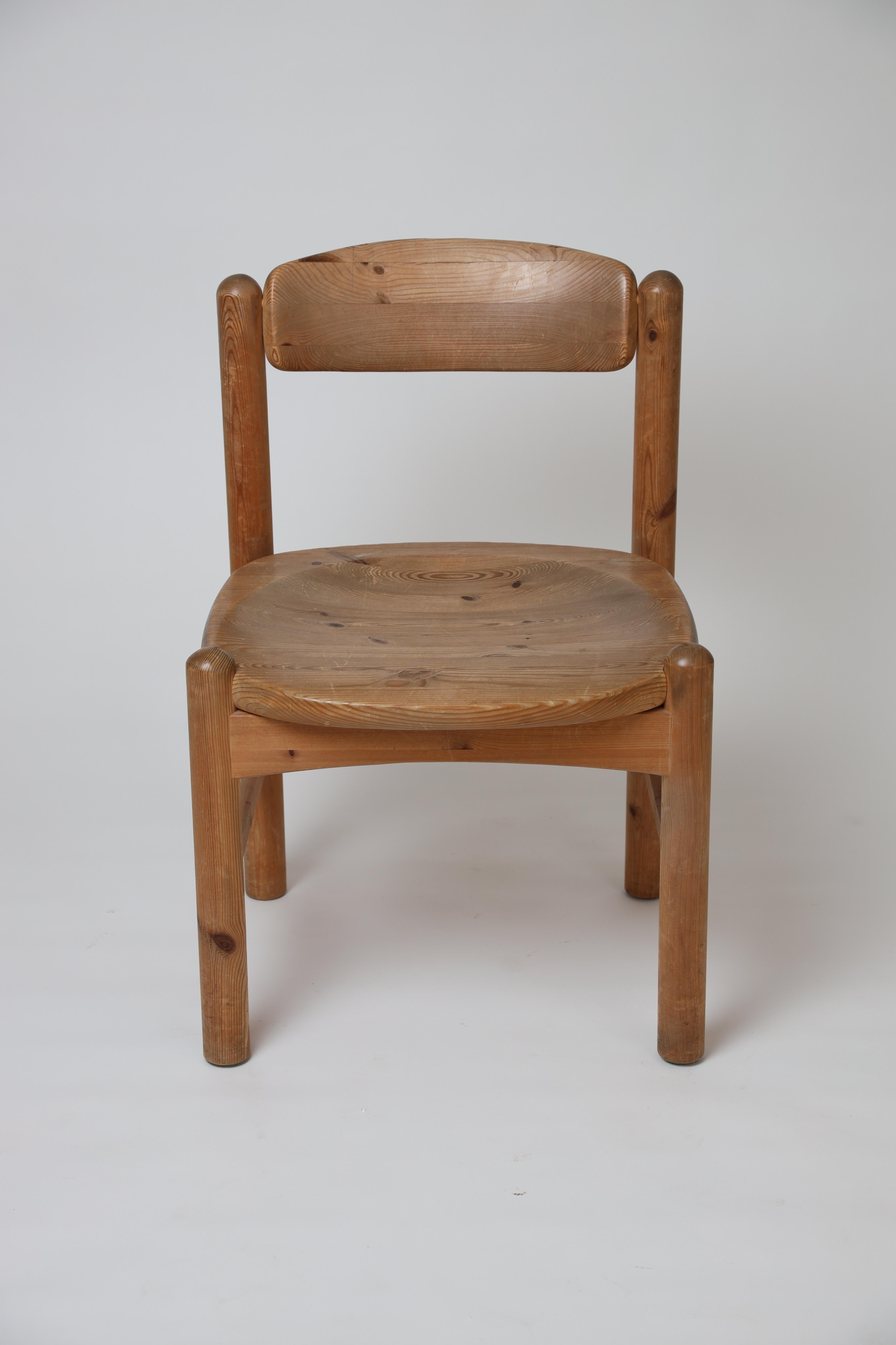 Dining Chairs in Solid Pine, by Rainer Daumiller, Hirtshals Savvaerk, Set of 4 In Good Condition In Odense, DK