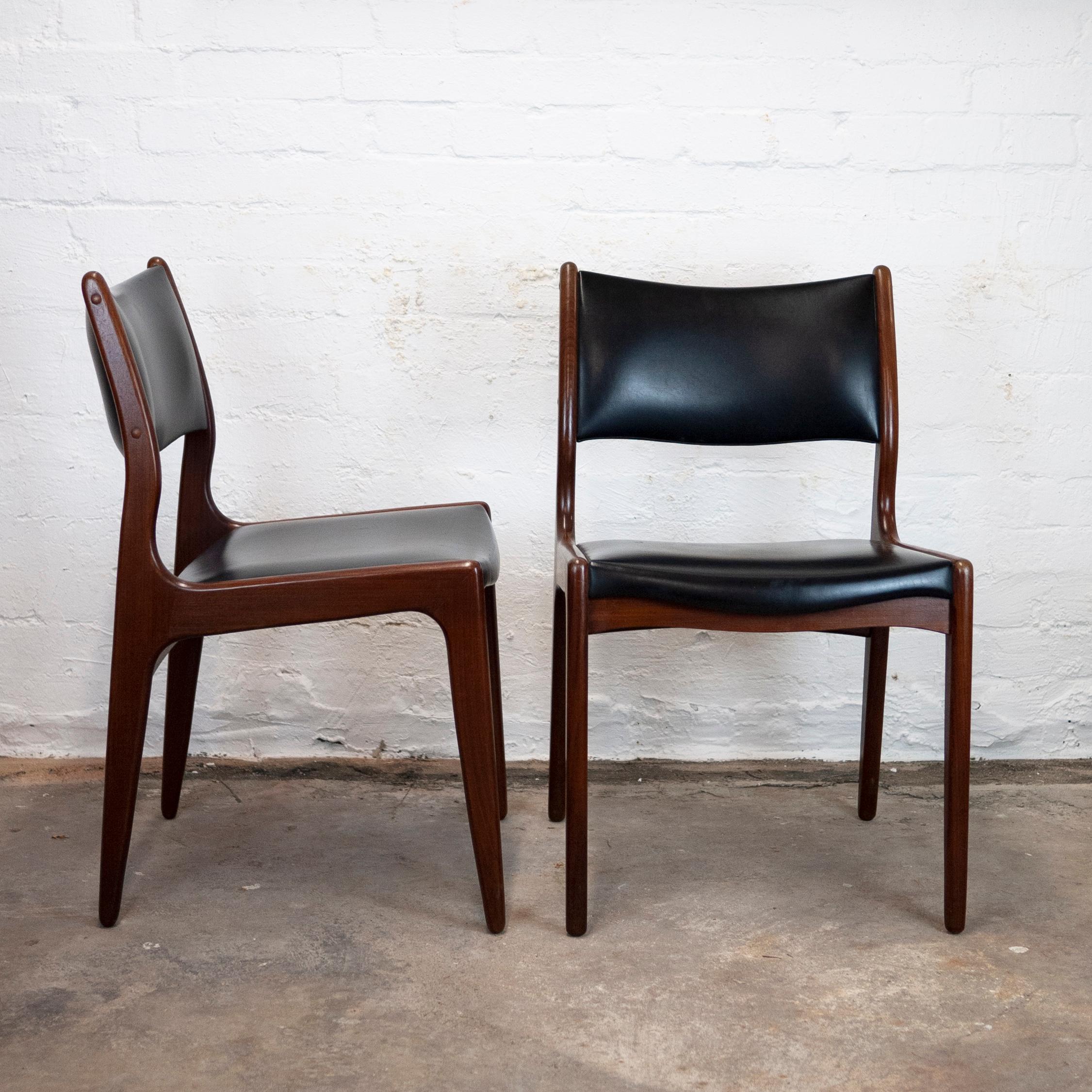 Dining Chairs in Teak and Black Vinyl by Johannes Andersen for Uldum Møbelfabrik 3
