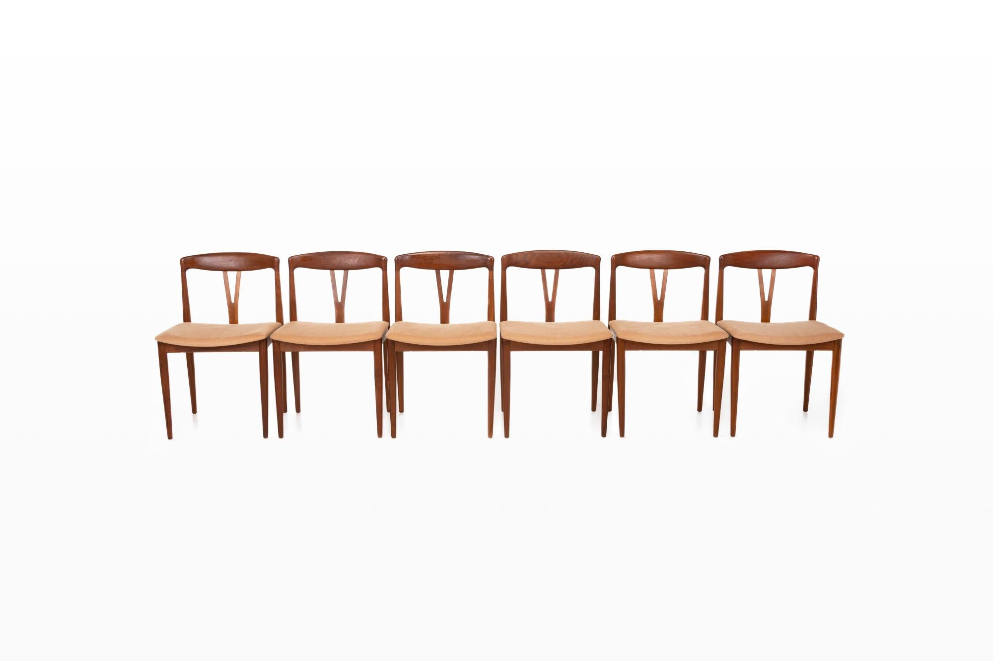 Mid-Century Modern Dining Chairs in Teak and Peach, 1960s, Set of 6 For Sale