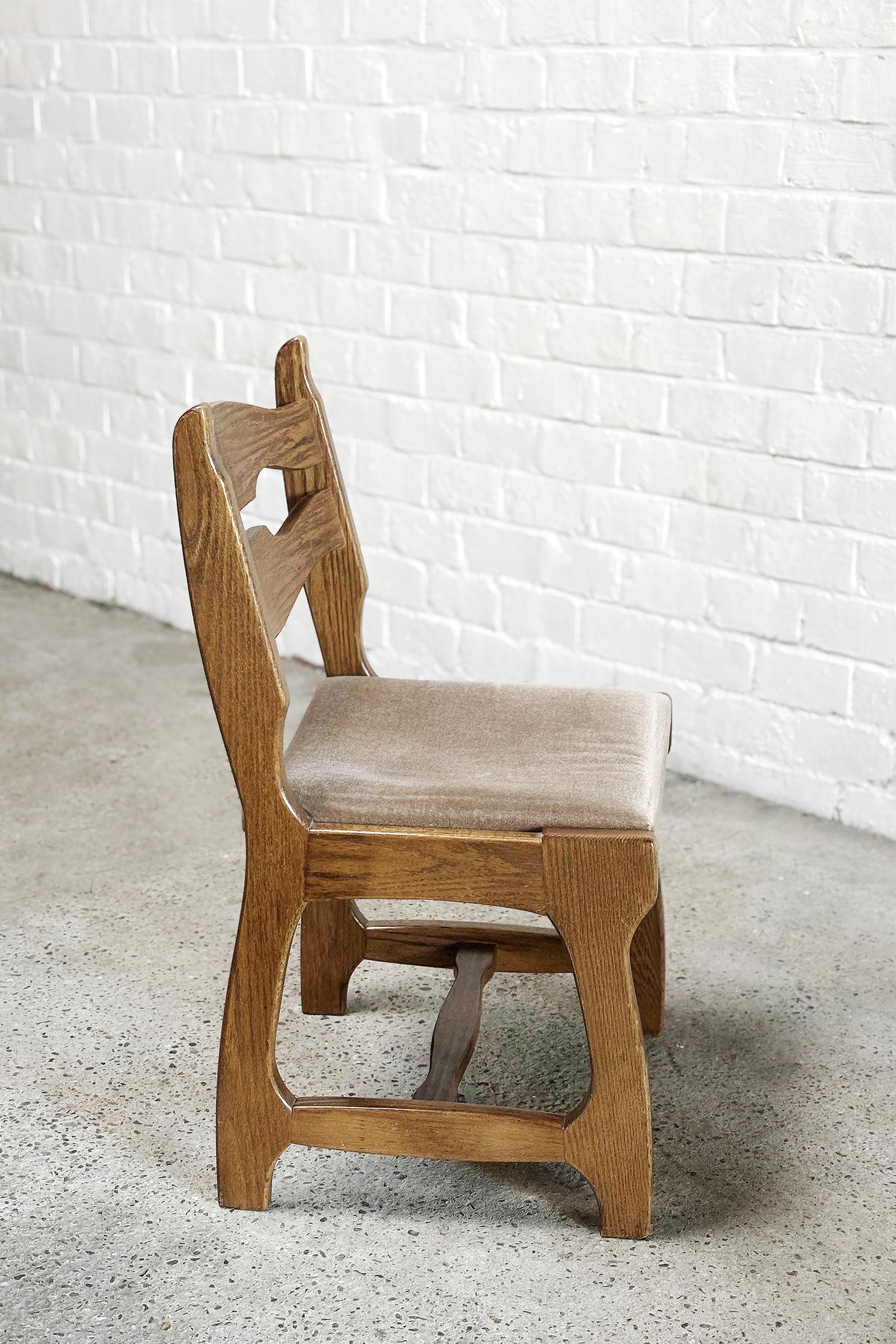 Esszimmerstühle aus Holz und Stoff von Guillerme Et Chambron, 1950er Jahre, 6er-Set, Set im Zustand „Gut“ im Angebot in Zwijndrecht, Antwerp