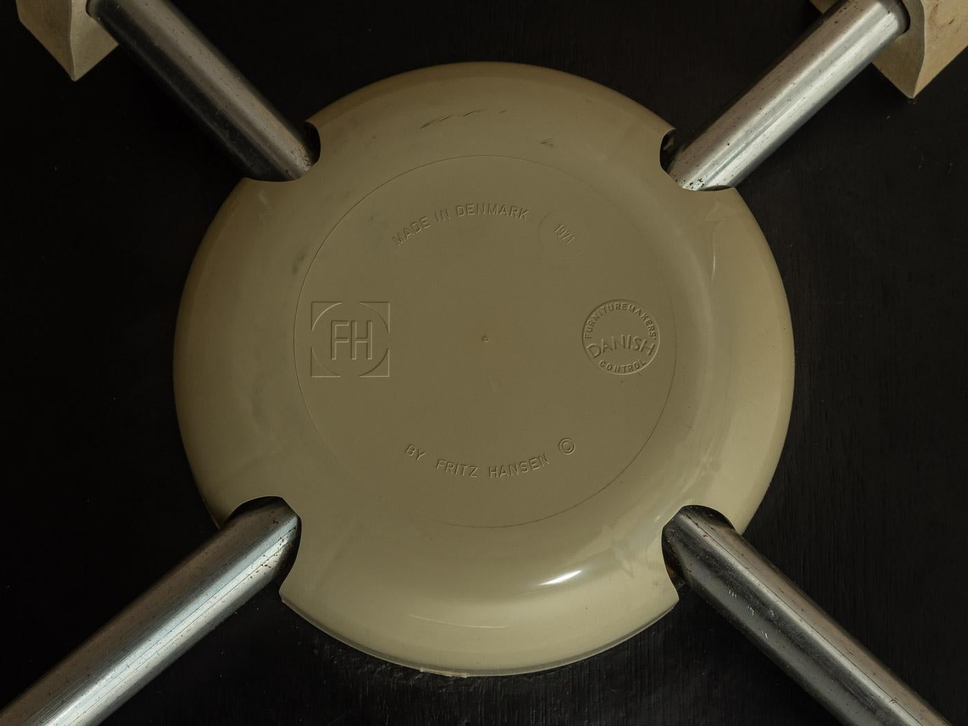 Sillas de comedor modelo 3107, Arne Jacobsen en venta 6