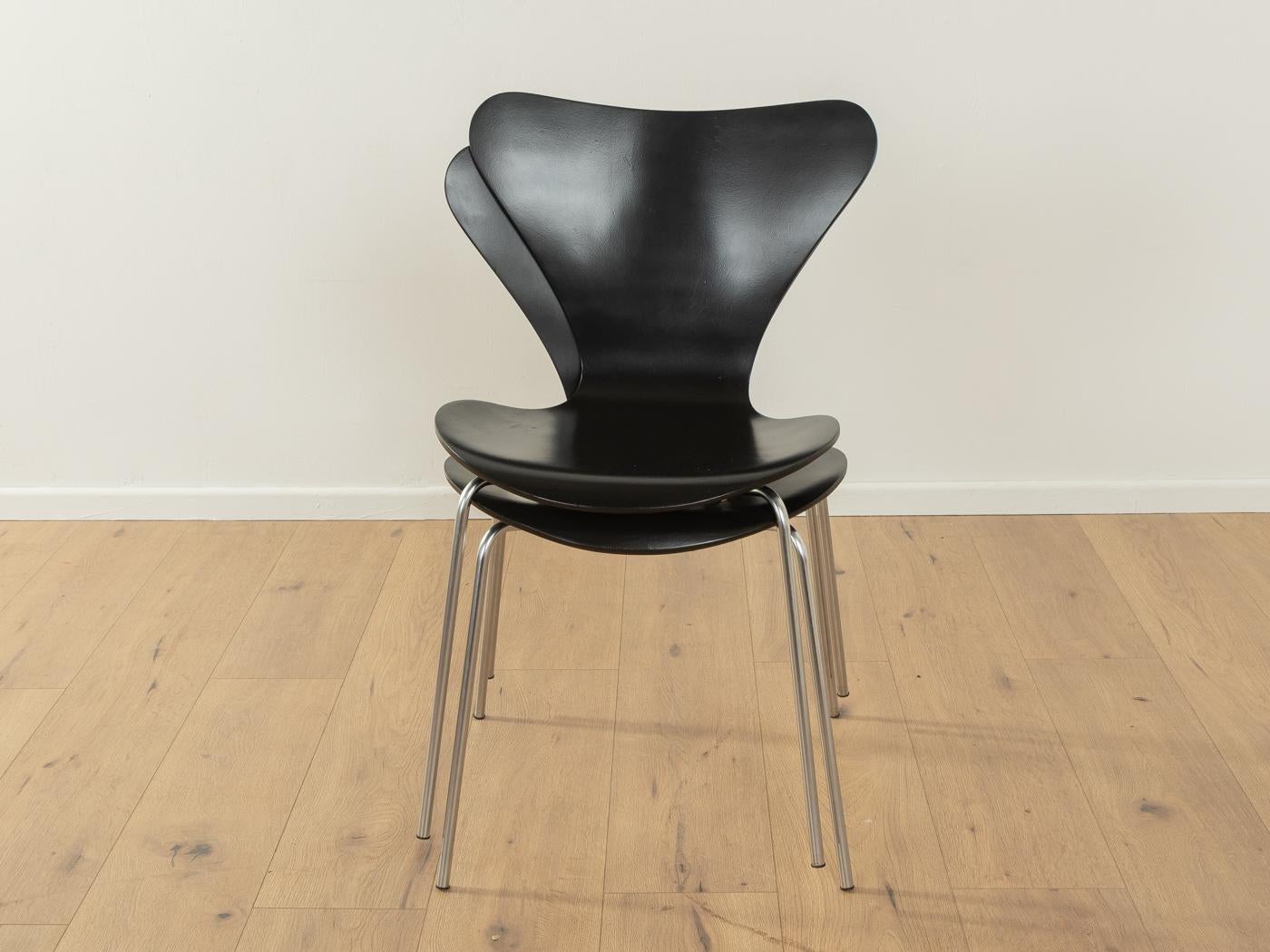 Sillas de comedor modelo 3107, Arne Jacobsen mediados del siglo XX en venta