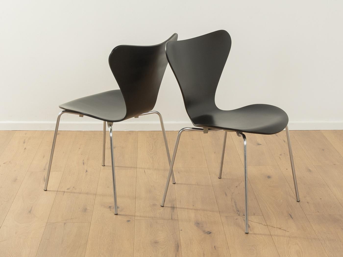 Sillas de comedor modelo 3107, Arne Jacobsen Acero inoxidable en venta