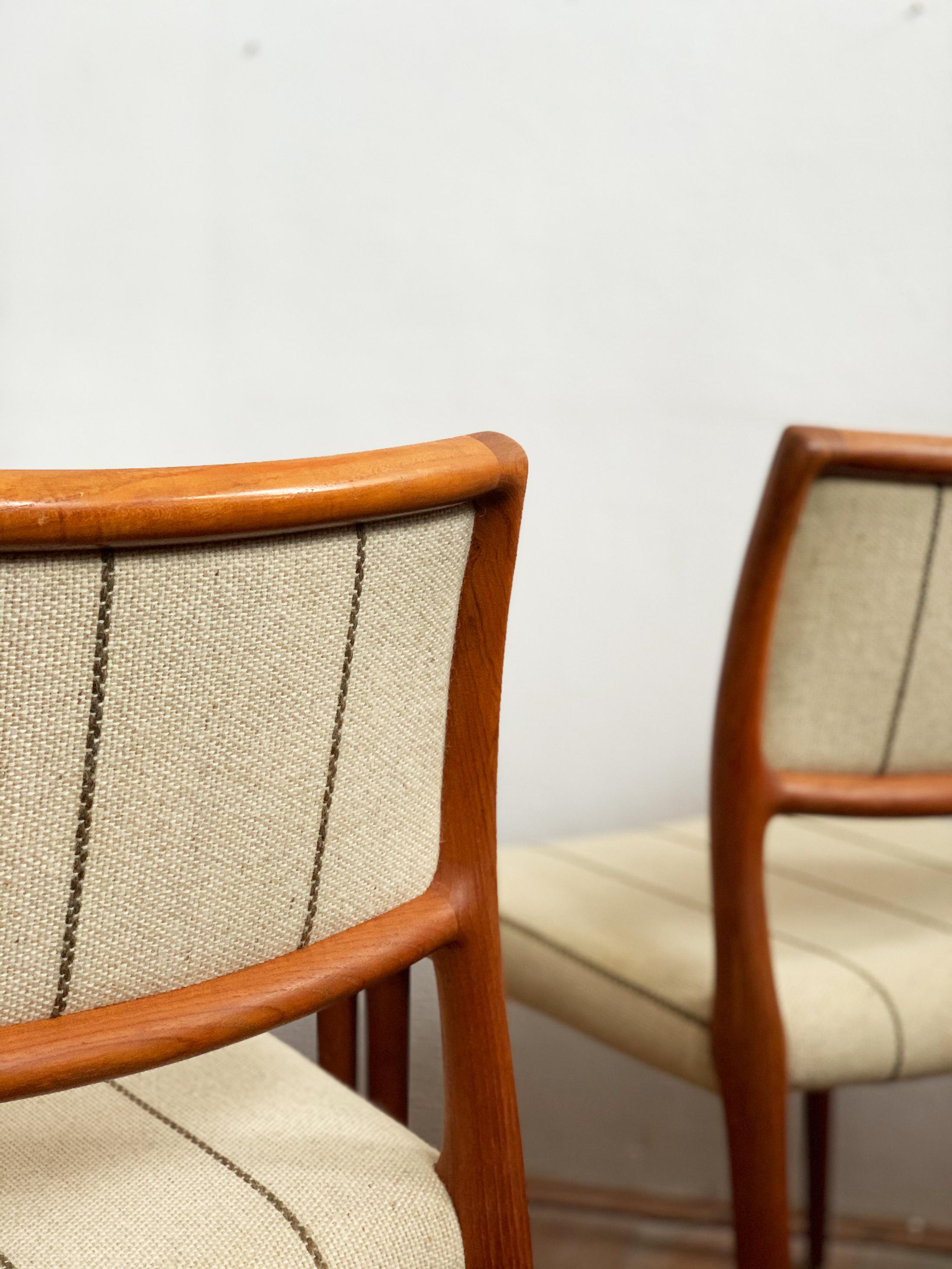Mid-20th Century Dining Chairs, Model 80 by Niels O. Møller in Teak and Beige Fabric, Set of 6 For Sale