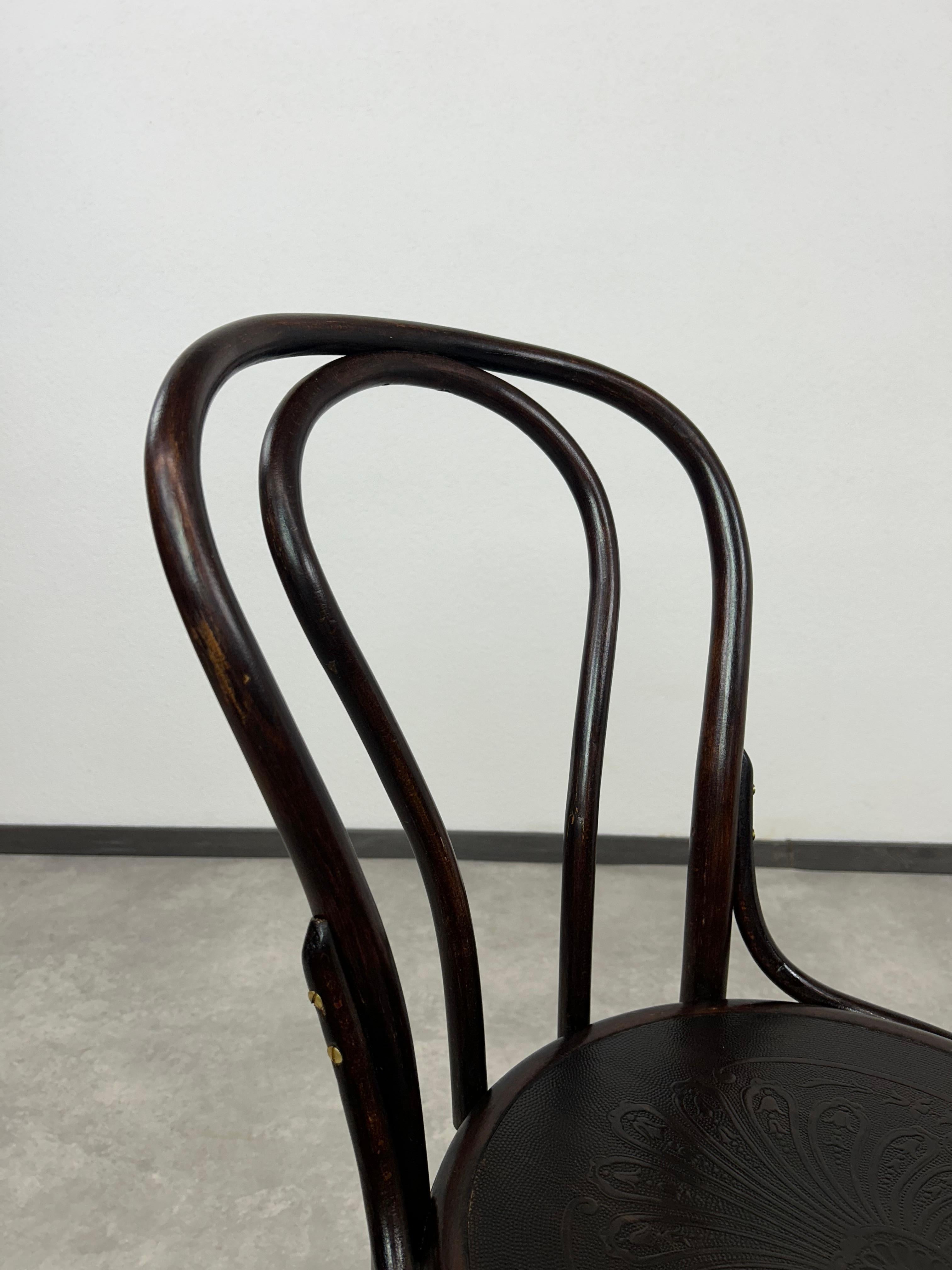 Sillas de comedor nº 18 de Thonet Eslovaco en venta