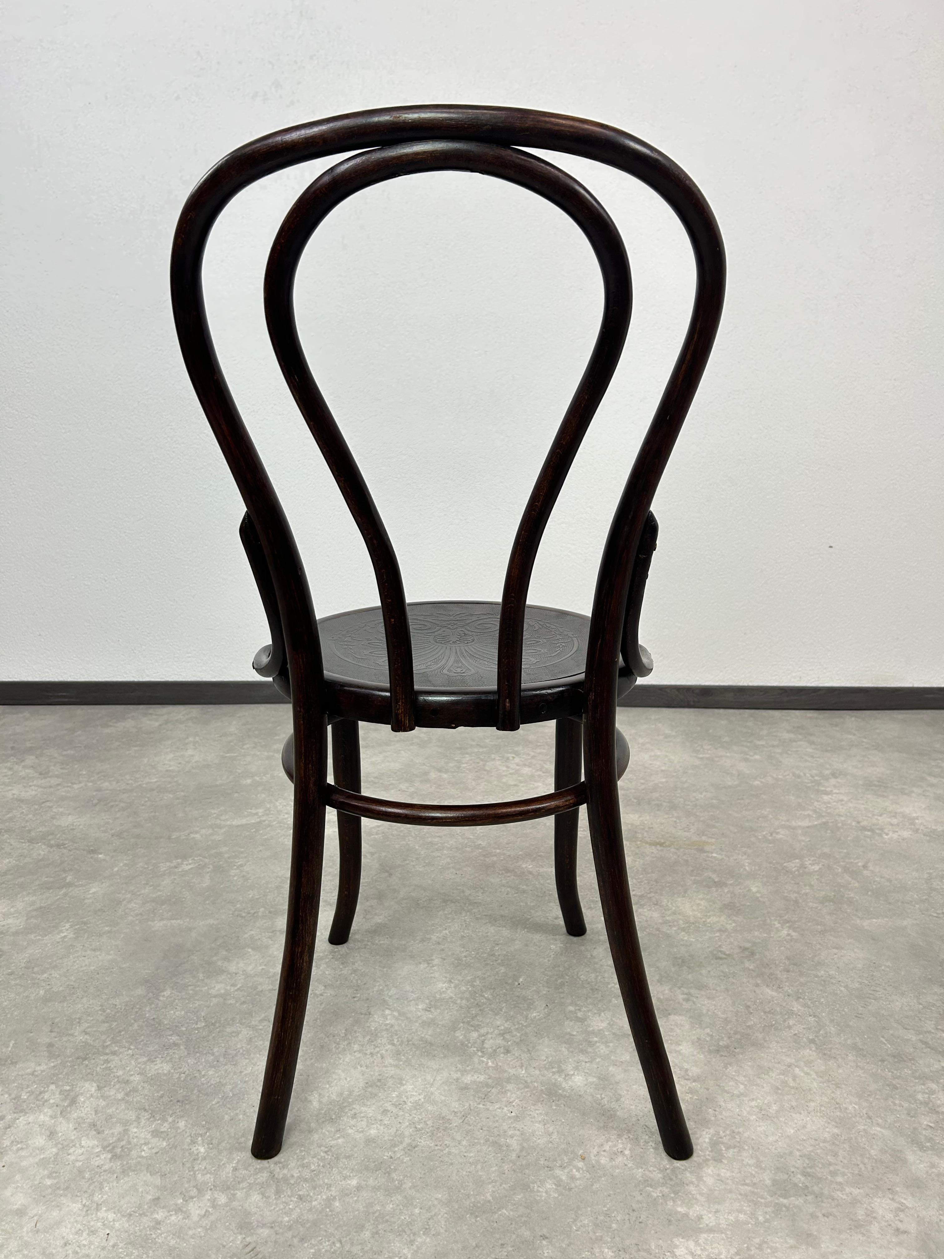 Sillas de comedor nº 18 de Thonet principios del siglo XX en venta