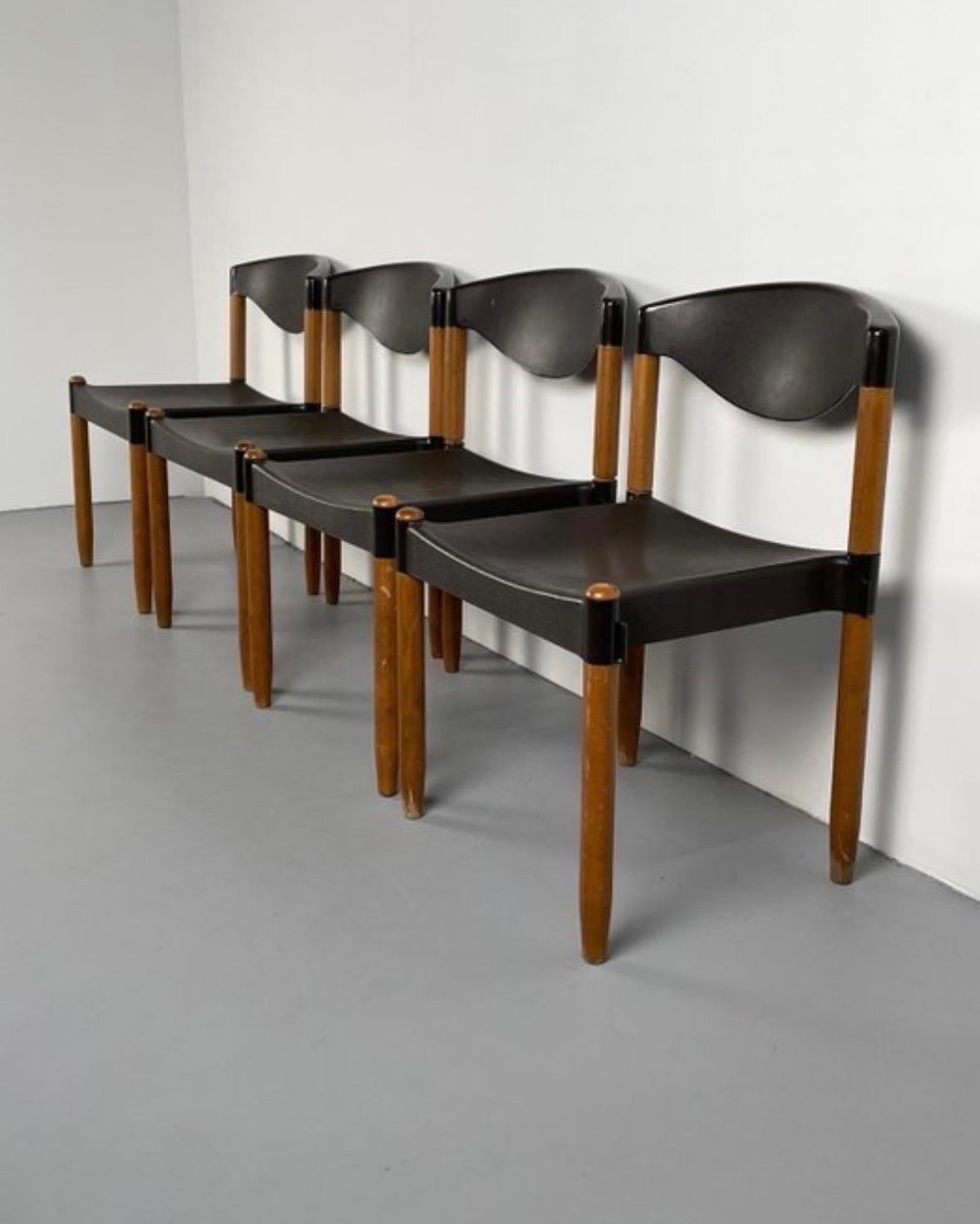  Esszimmerstühle mit Riemen von Hartmut Lohmeyer für Casala, Deutschland, 1970er Jahre, Satz von vier Stühlen (Moderne der Mitte des Jahrhunderts) im Angebot