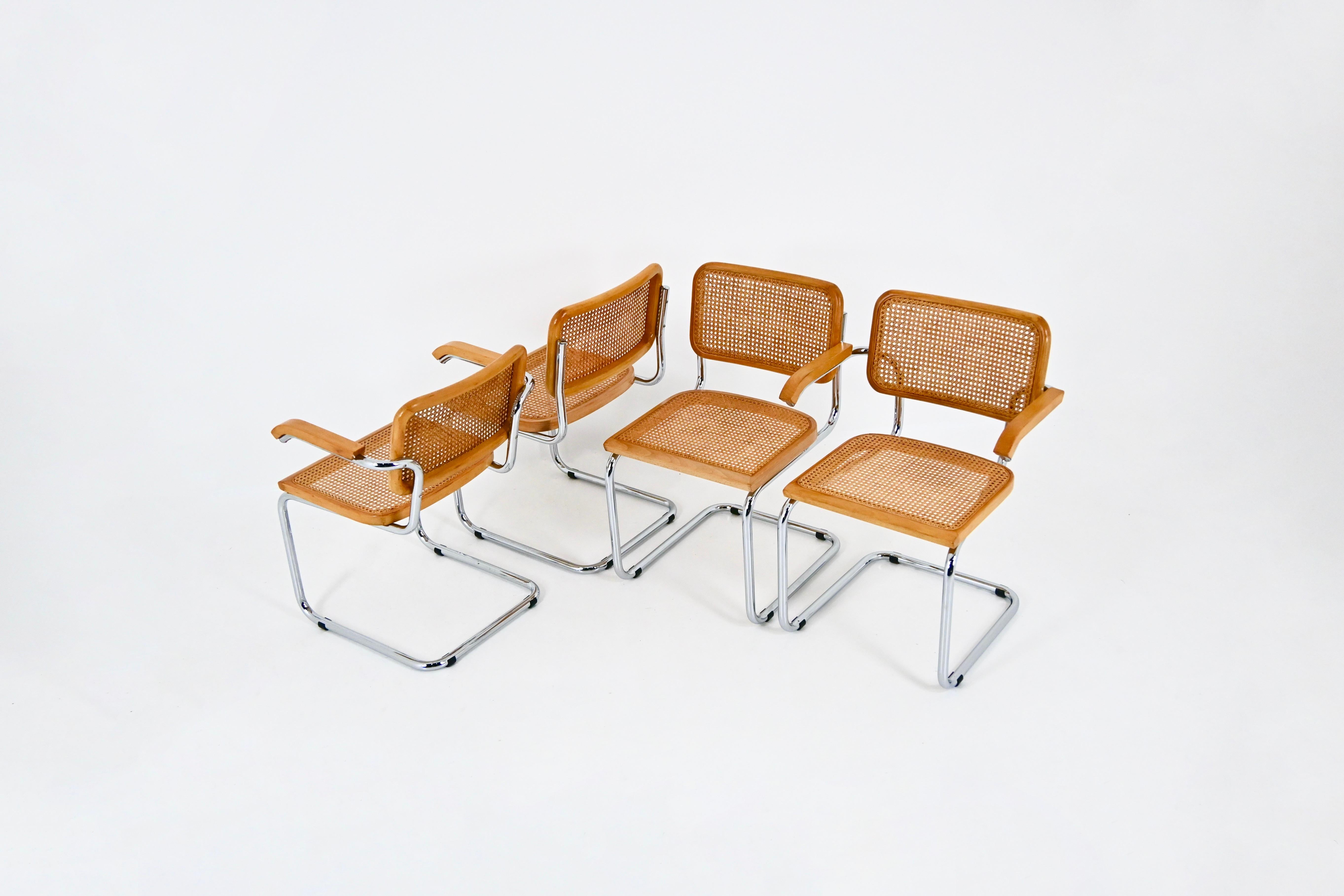 Mid-Century moderno Sedie da pranzo stile B32 di Marcel Breuer, set di 4 pezzi in vendita