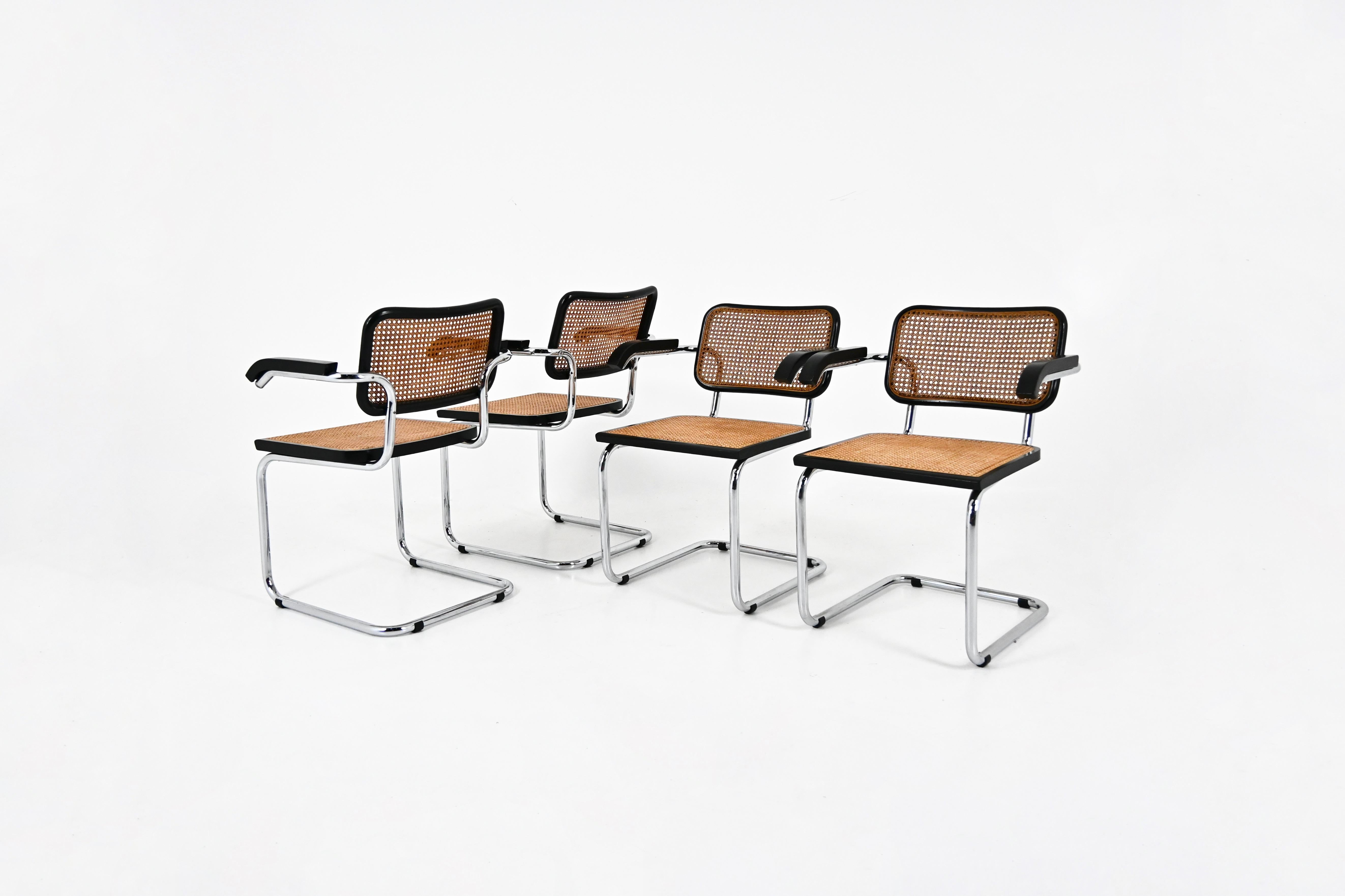 Mid-Century moderno Sedie da pranzo stile B32 di Marcel Breuer, set di 4 pezzi in vendita