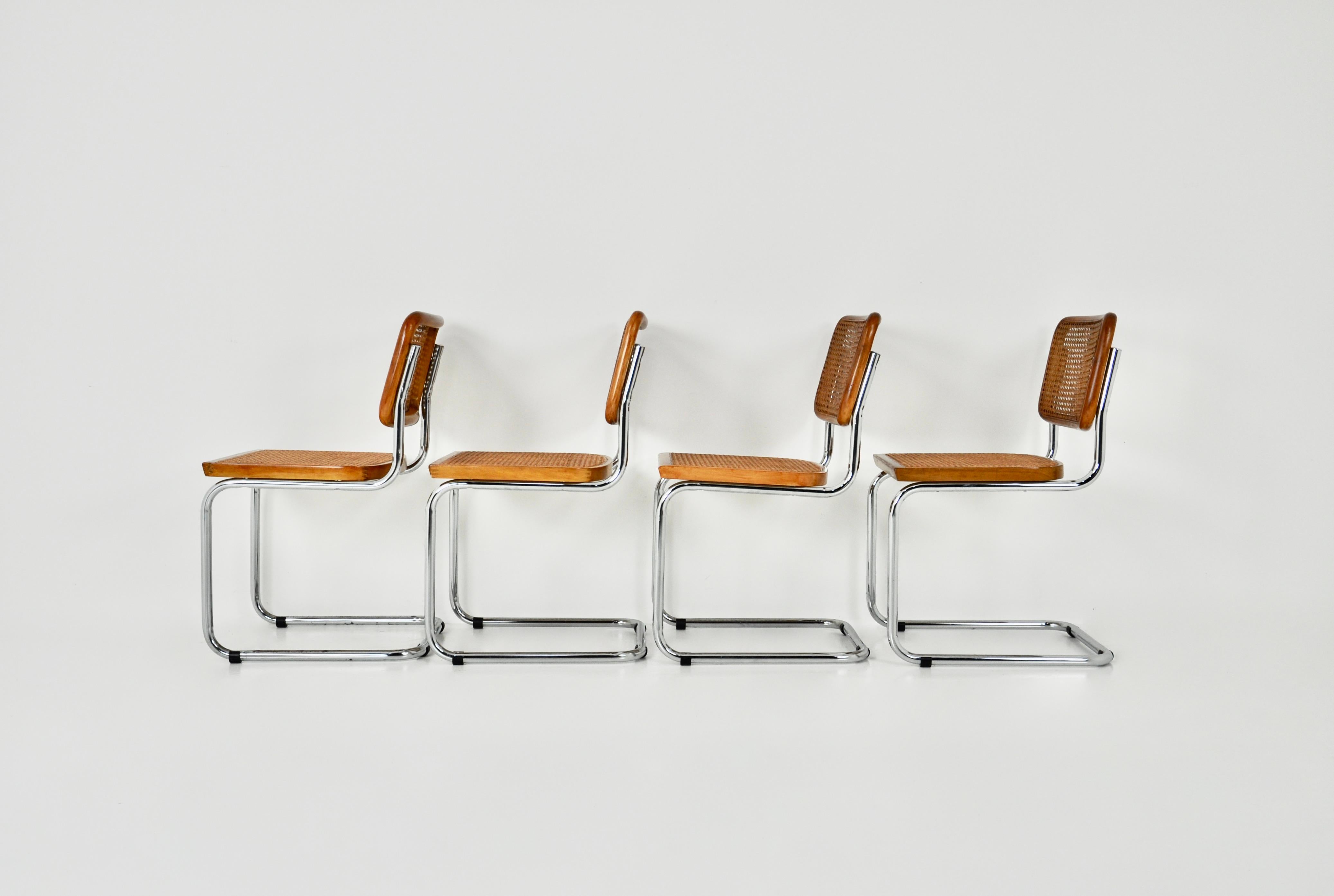 Dining Chairs Style B32 by Marcel Breuer Set of 4 In Good Condition In Lasne, BE