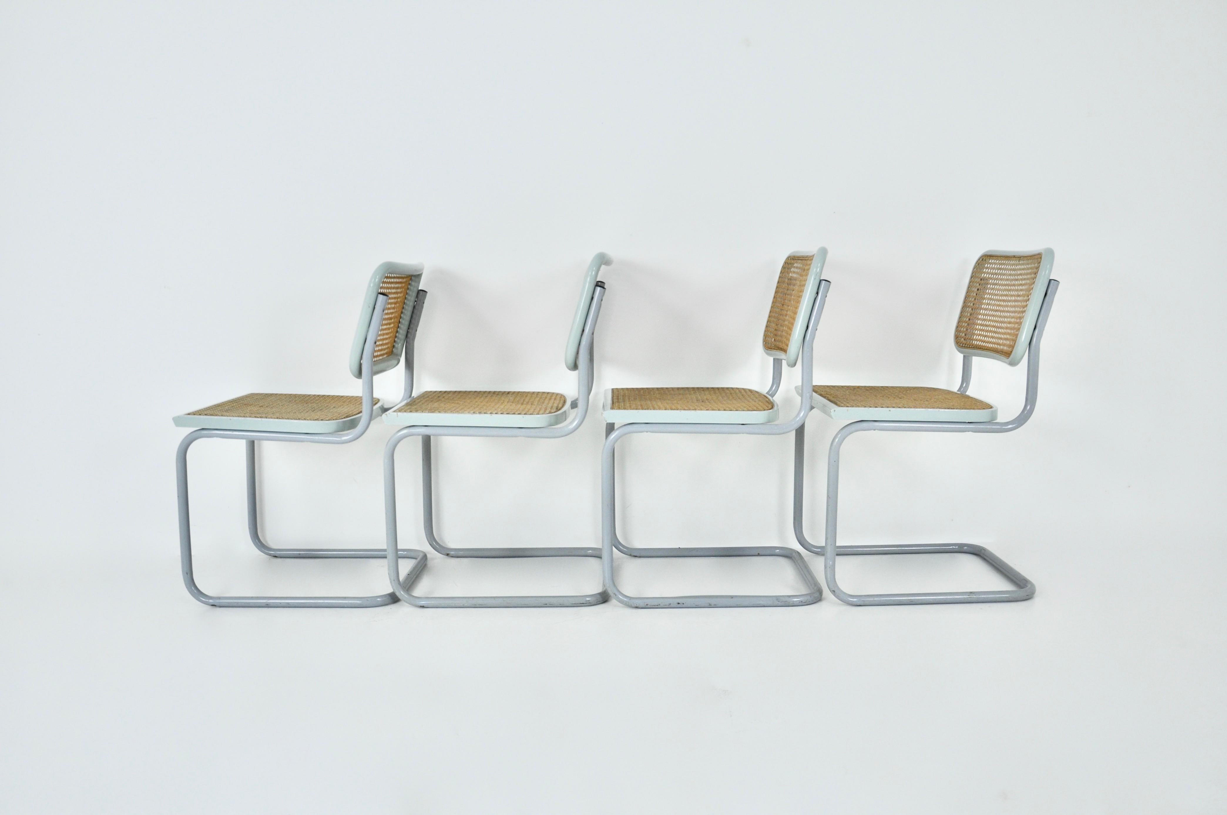 Dining Chairs Style B32 by Marcel Breuer Set of 4 In Good Condition In Lasne, BE