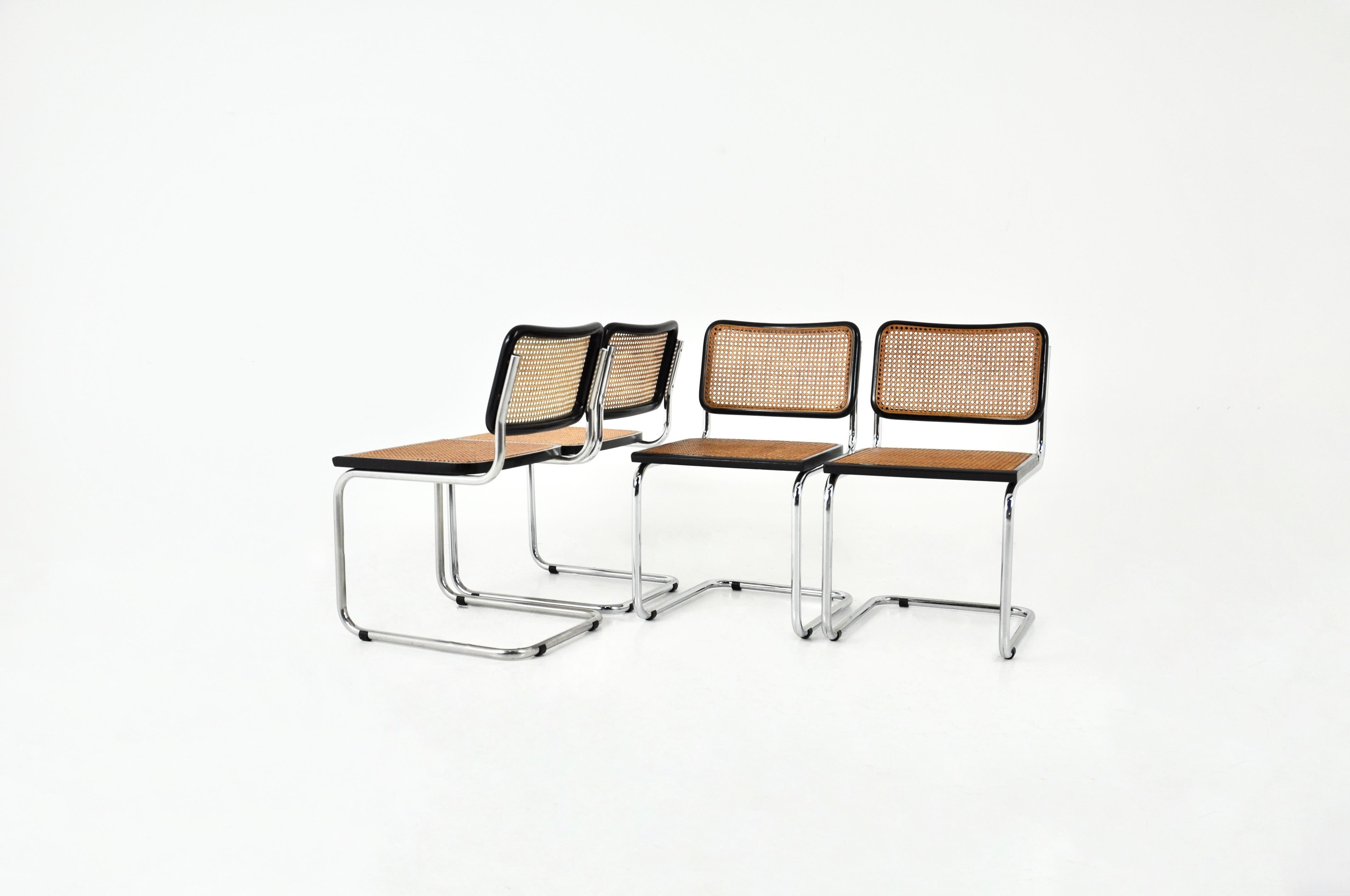 Fin du 20e siècle Chaises de salle à manger Style B32 par Marcel Breuer Set of 4