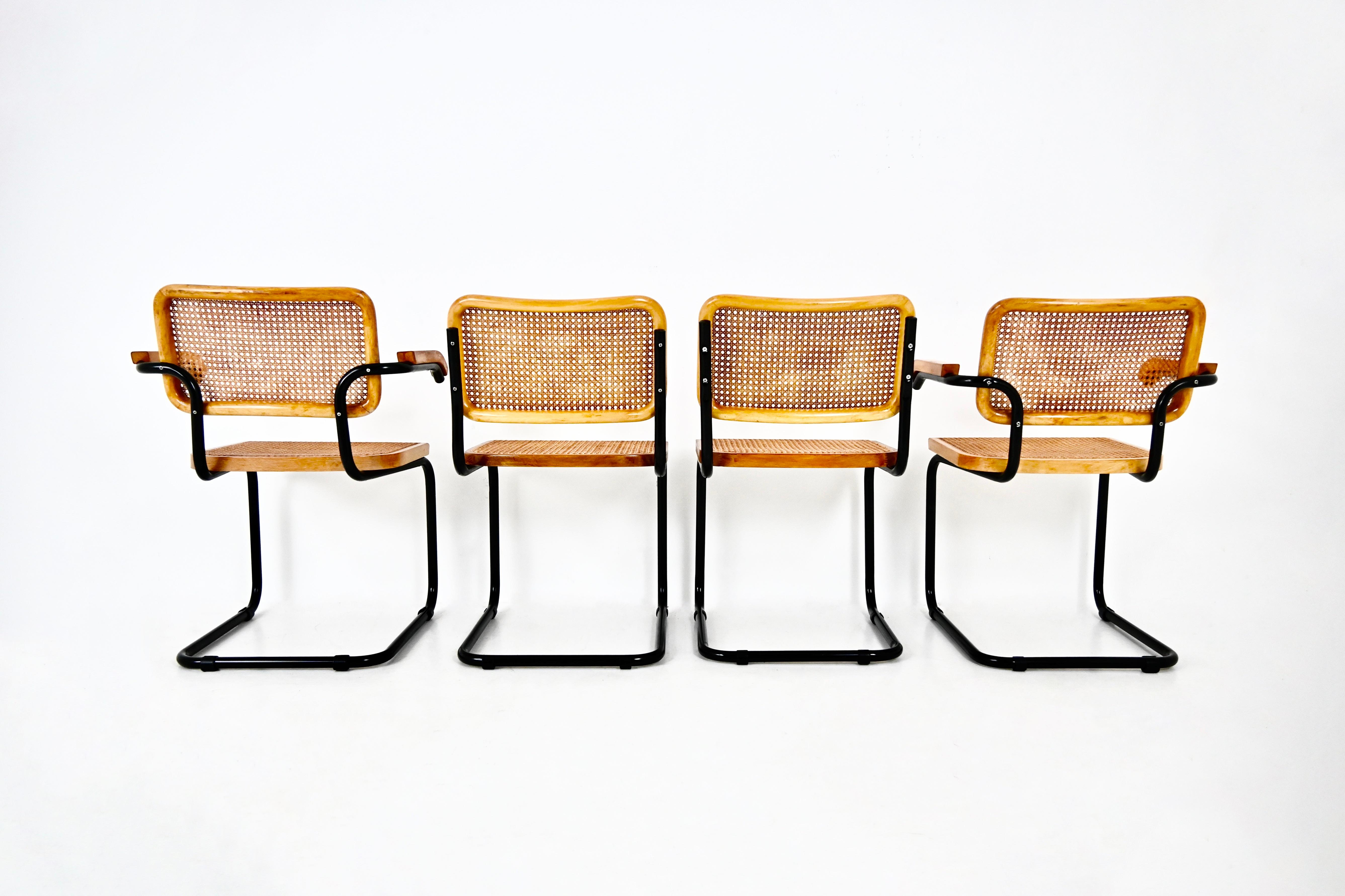 Fine XX secolo Sedie da pranzo stile B32 di Marcel Breuer, set di 4 pezzi in vendita