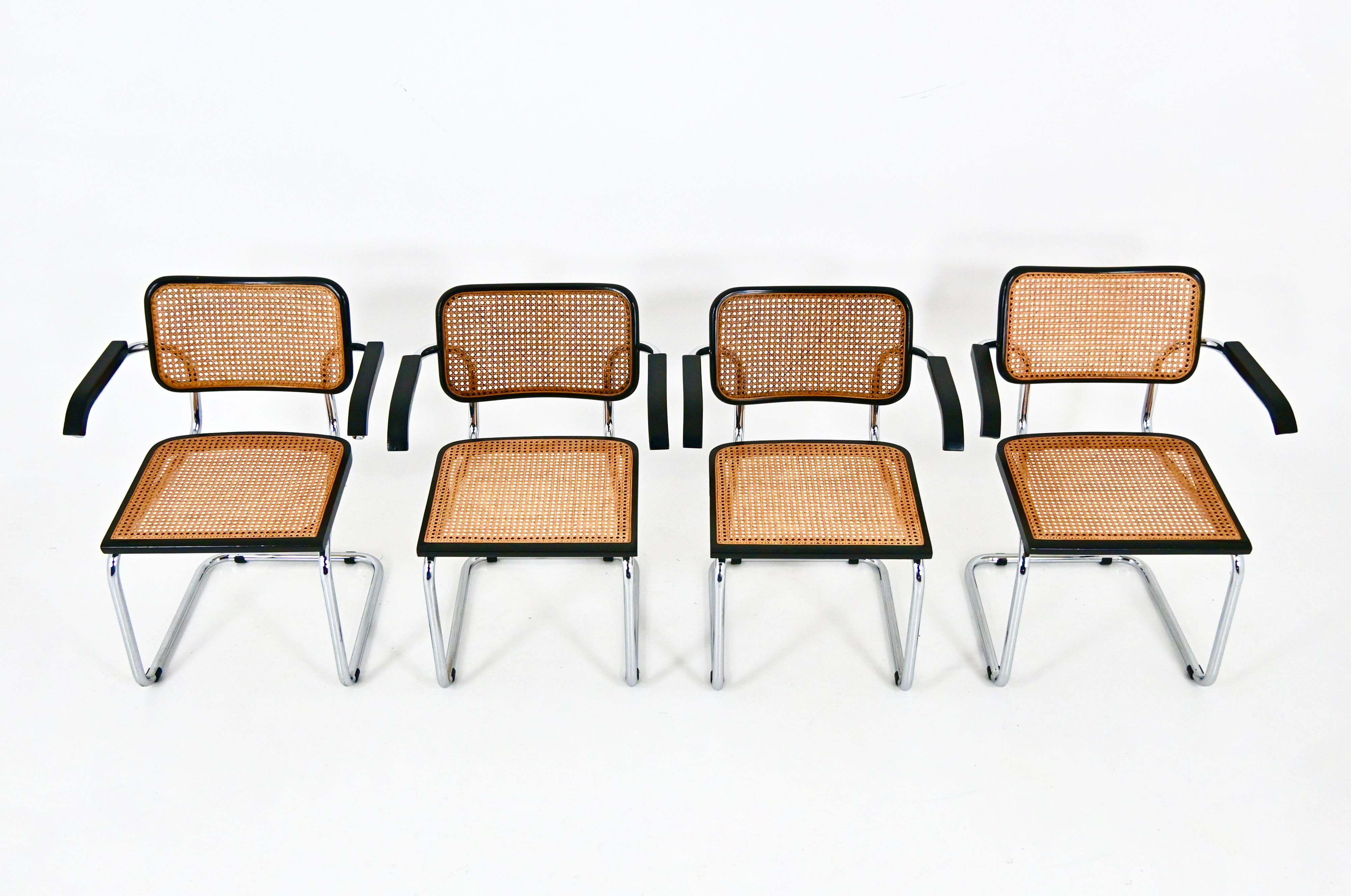 Sedie da pranzo stile B32 di Marcel Breuer, set di 4 pezzi in vendita 1