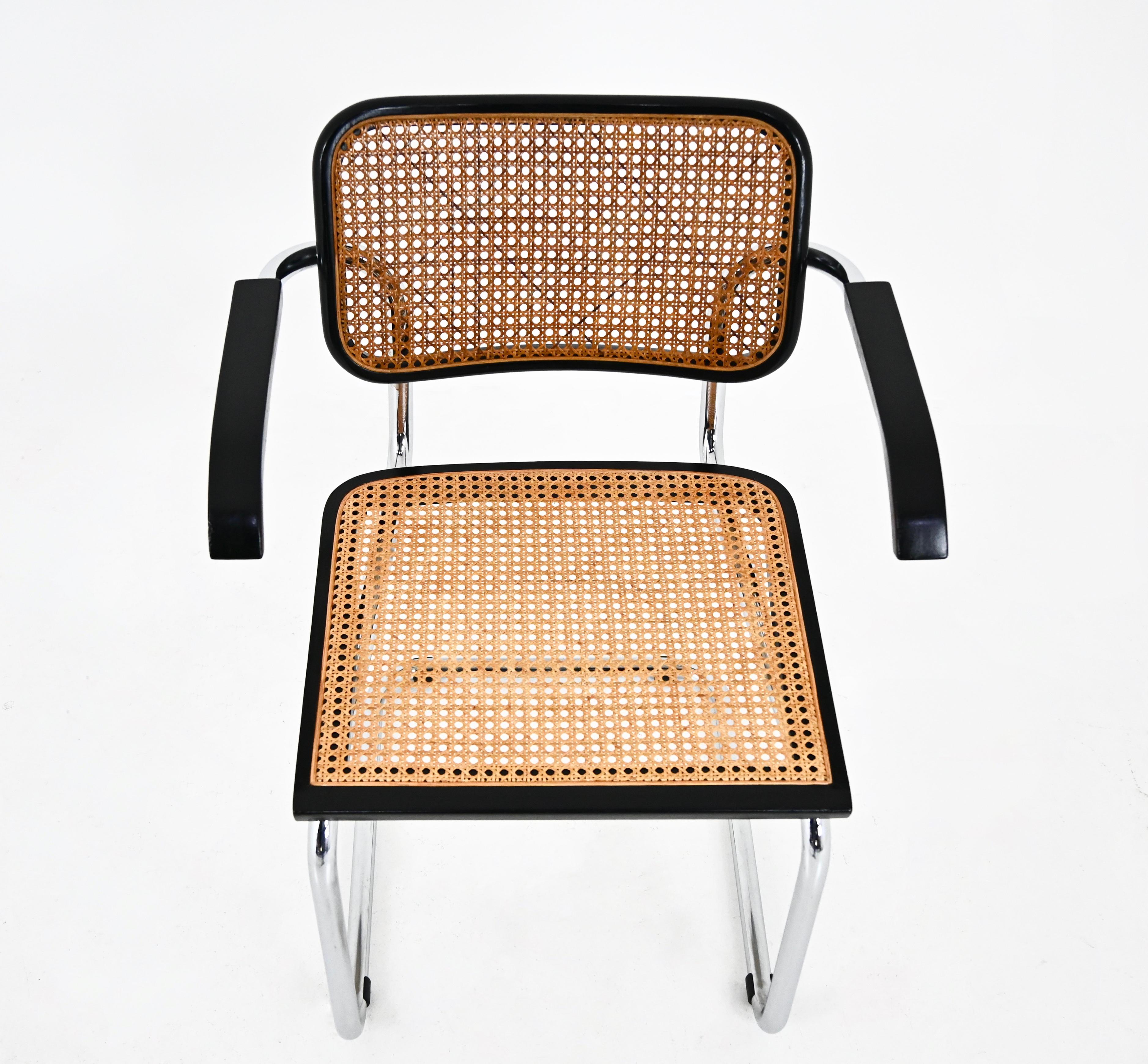 Dining Chairs Style B32 by Marcel Breuer Set of 4 For Sale 2