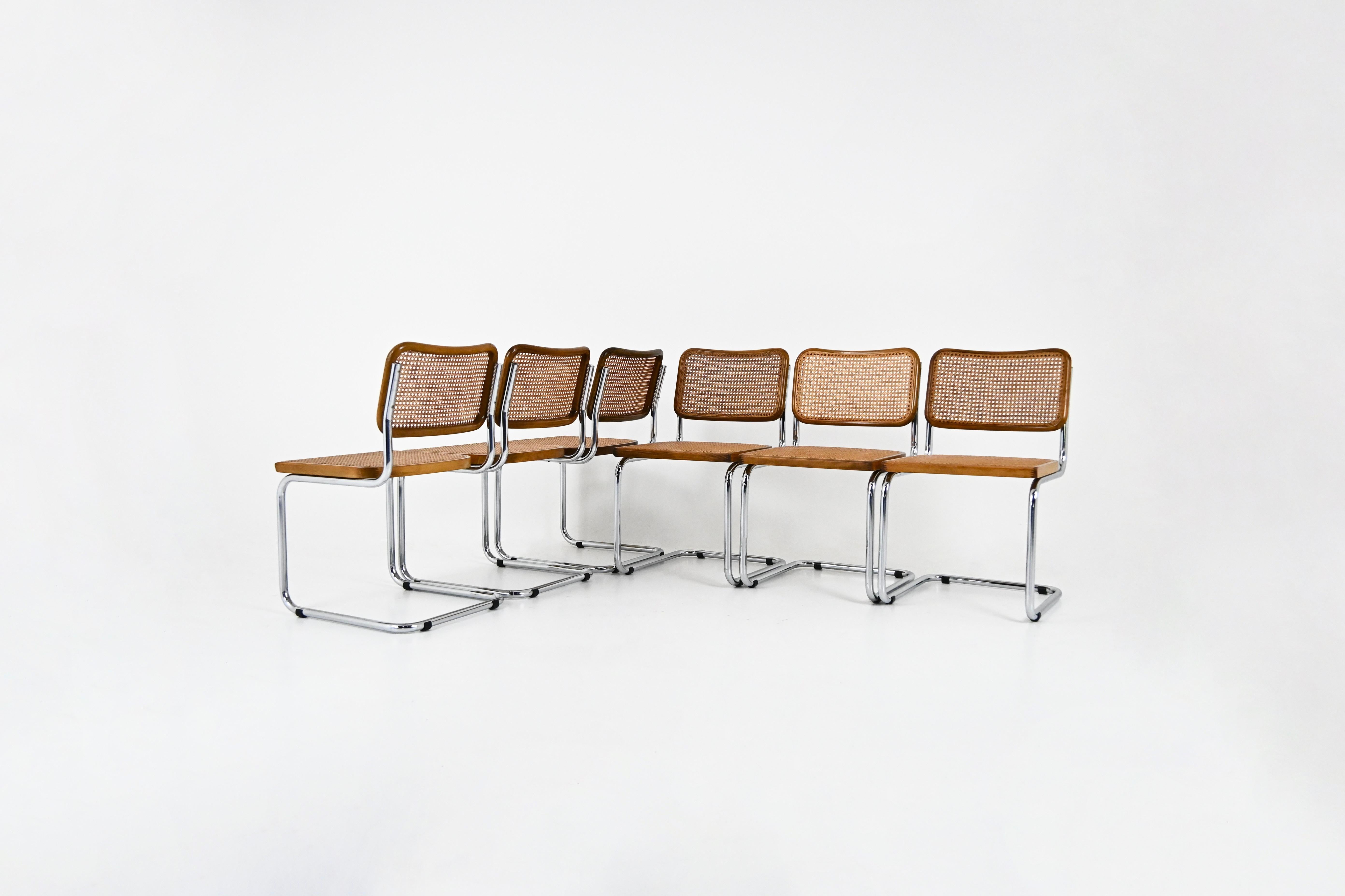 Set of 6 chairs in wood, rattan and metal. Seat height: 46 cm. Wear due to time and age of the chairs.
FOR SHIPPING, REQUEST US FOR RECEIVE THE BEST PRICE
