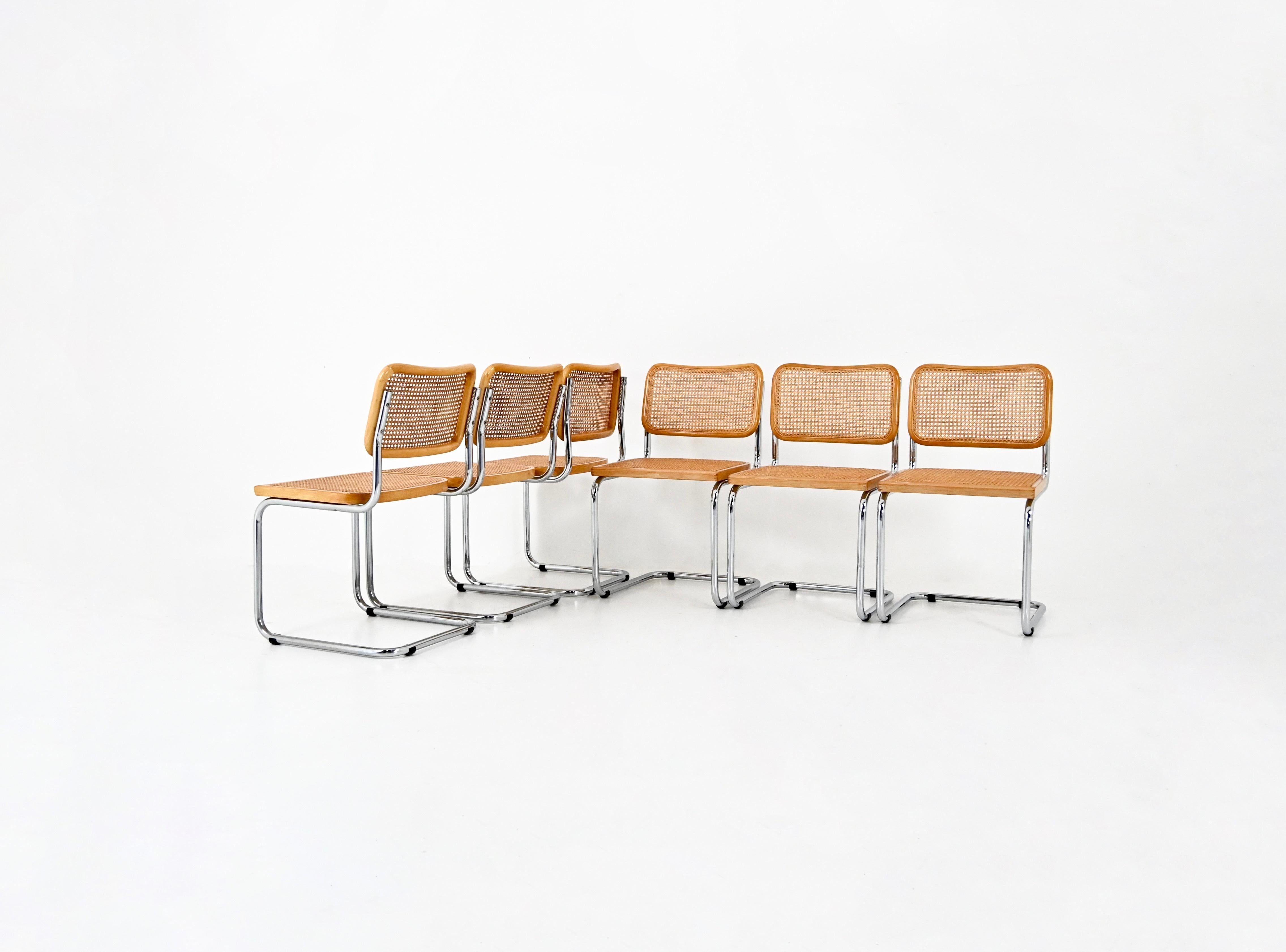 Set of 6 chairs in wood, rattan and metal. Seat height: 47 cm. Wear due to time and age of the chairs.
FOR SHIPPING, REQUEST US FOR RECEIVE THE BEST PRICE