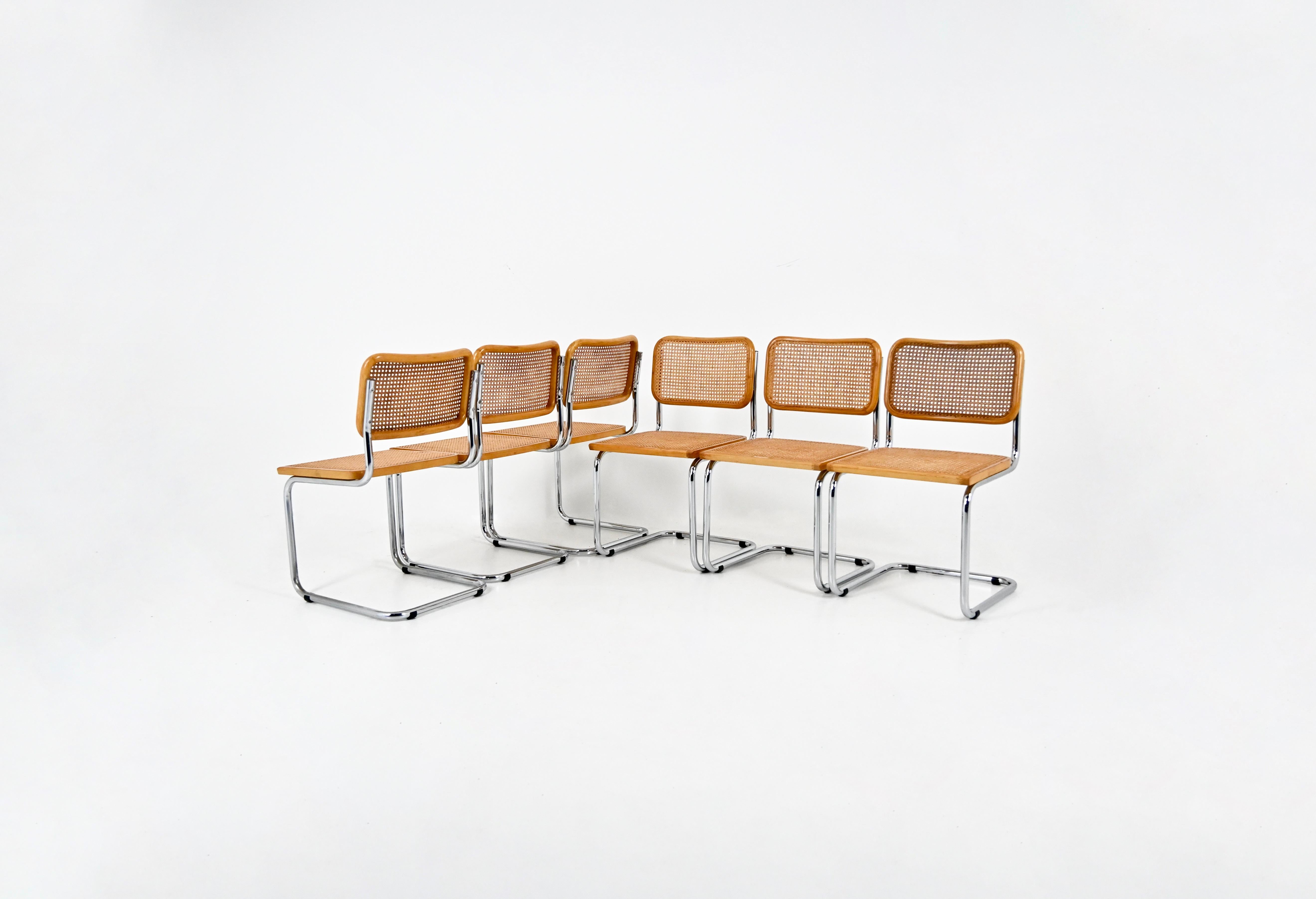 Set di 6 sedie in legno, rattan e metallo. Altezza della seduta: 46 cm. Usura dovuta al tempo e all'età delle sedie.
PER LA SPEDIZIONE, RICHIEDICI DI RICEVERE IL MIGLIOR PREZZO