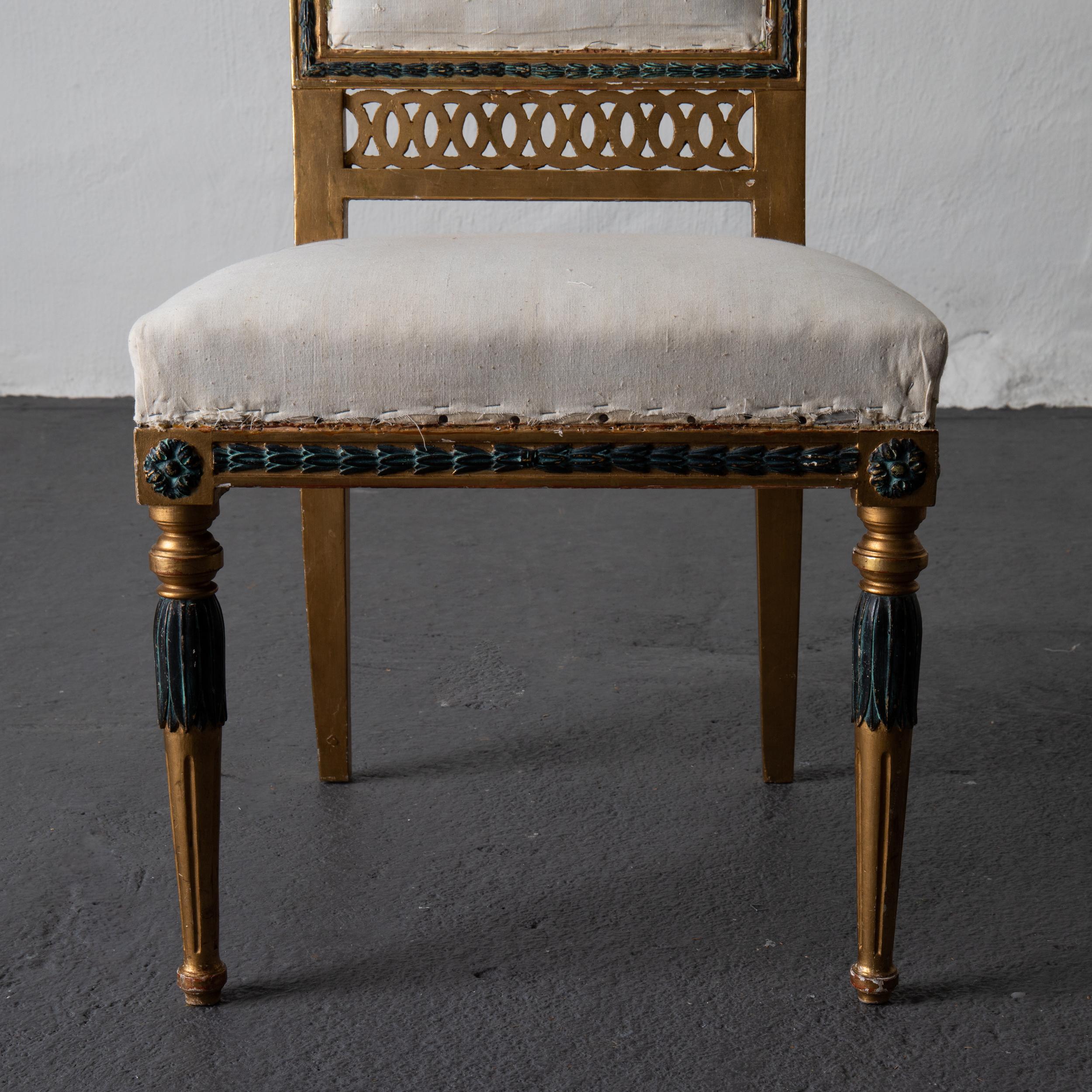 Dining Chairs Swedish Set of 6 Neoclassical Gilded Green, Sweden In Good Condition For Sale In New York, NY