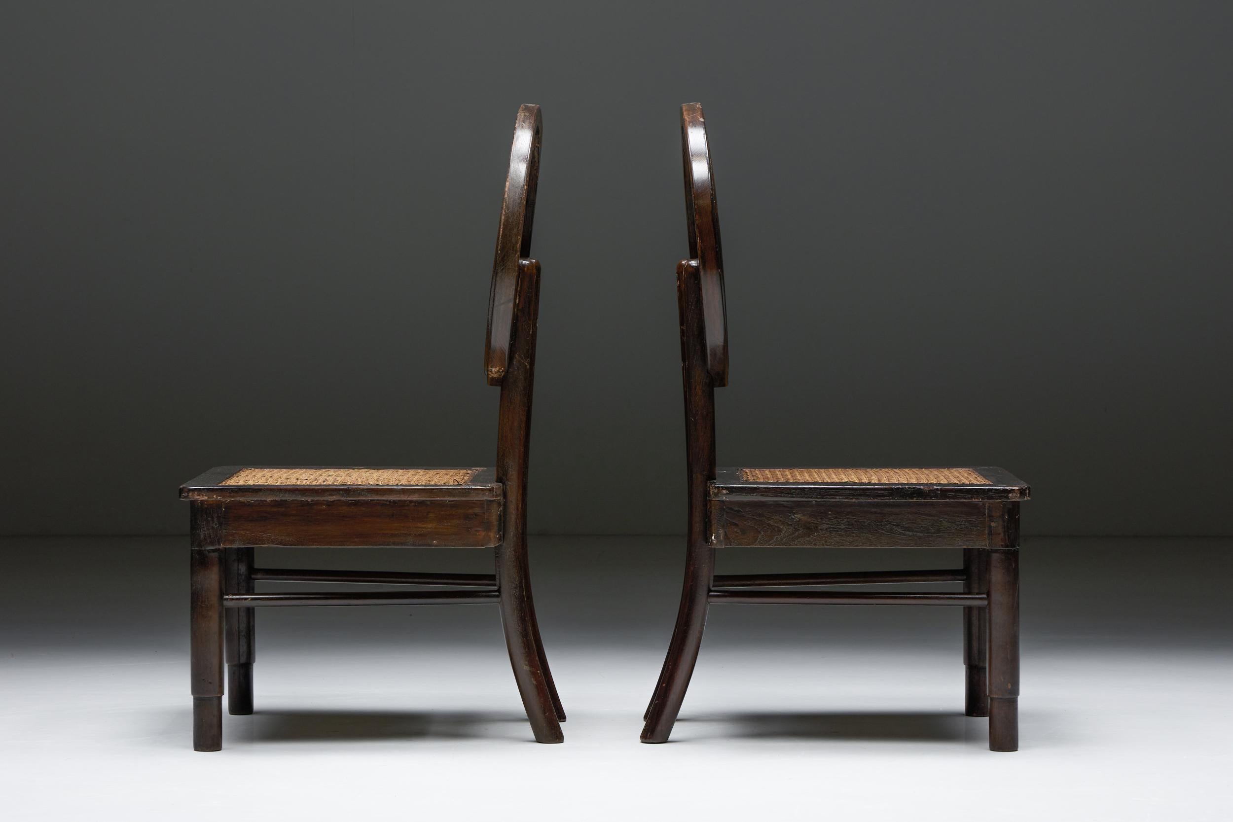 Esszimmerstühle mit Kreisrückenlehne aus Schilfrohr mit Rohr, frühes 20. Jahrhundert (Moderne der Mitte des Jahrhunderts) im Angebot