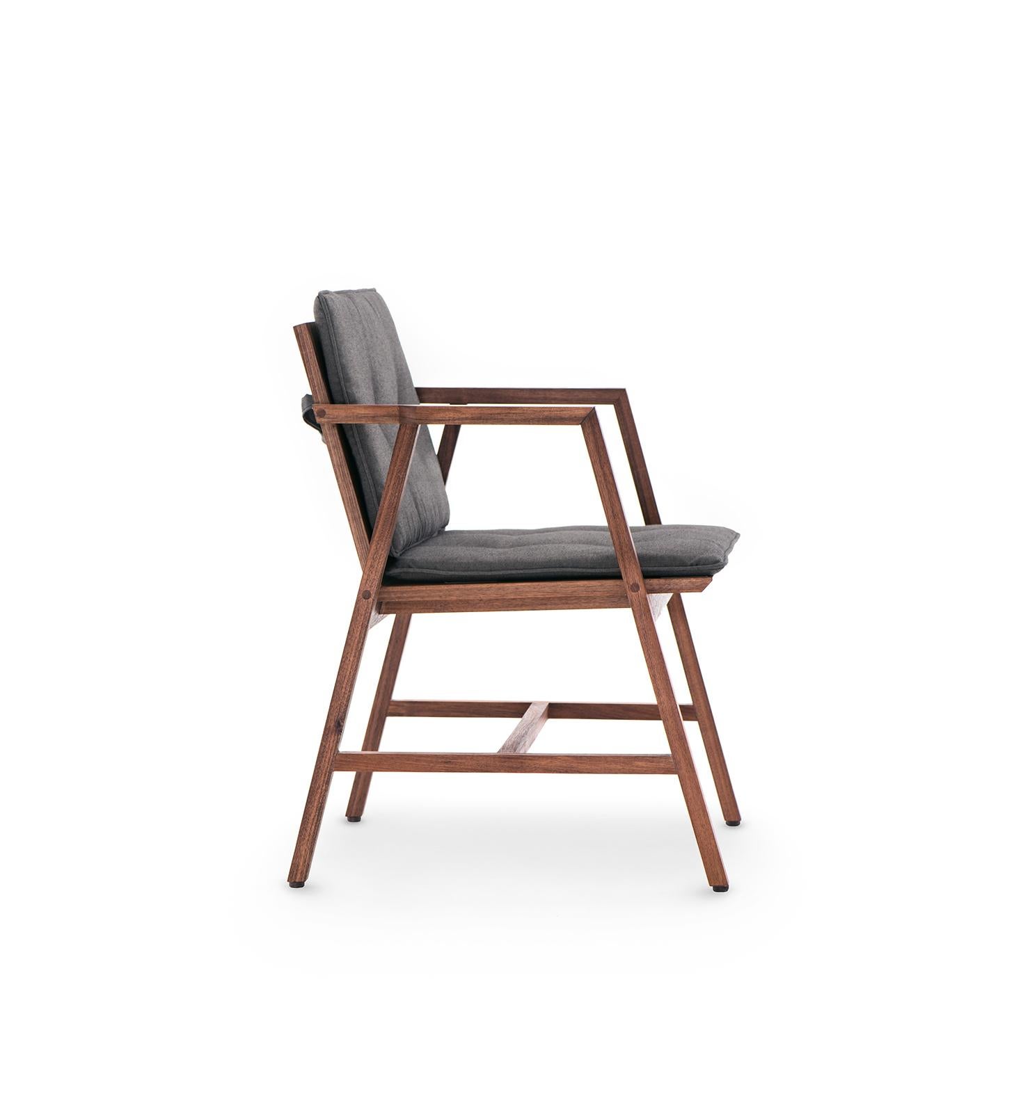 Introducing the Dining Dedo Chair, a Mexican Contemporary Dining Chair designed by Emiliano Molina for CUCHARA. This dining chair encapsulates elegance, solidity, and complete utility. It is the result of an extensive exploration of ergonomics,
