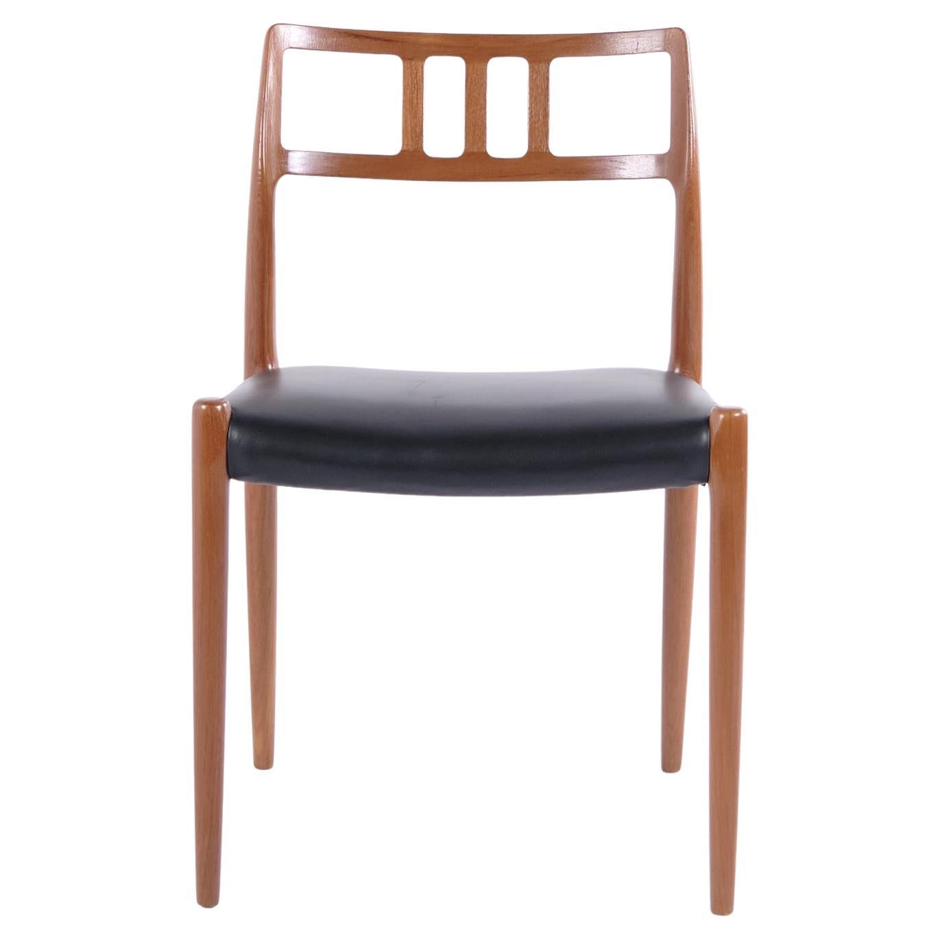 Esszimmer-/Eingangsstuhl in Teak und schwarzem Leder, Niels Otto Møller, Model No. 79 im Angebot