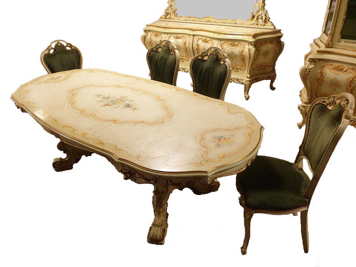 Dining / Living Room Set of 10 Pieces in the Style of Venetian Rococo For Sale 3