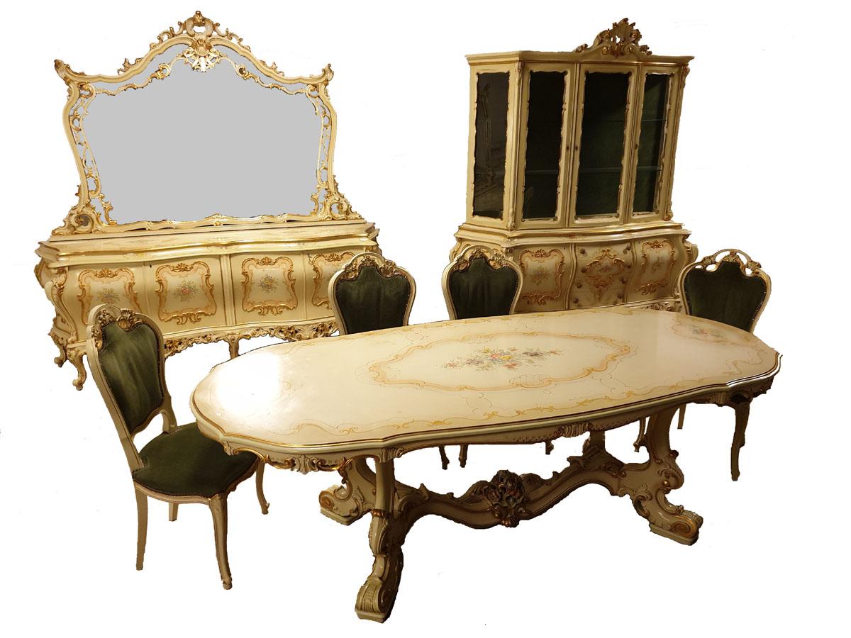 Dining / Living Room Set of 10 Pieces in the Style of Venetian Rococo For Sale 7