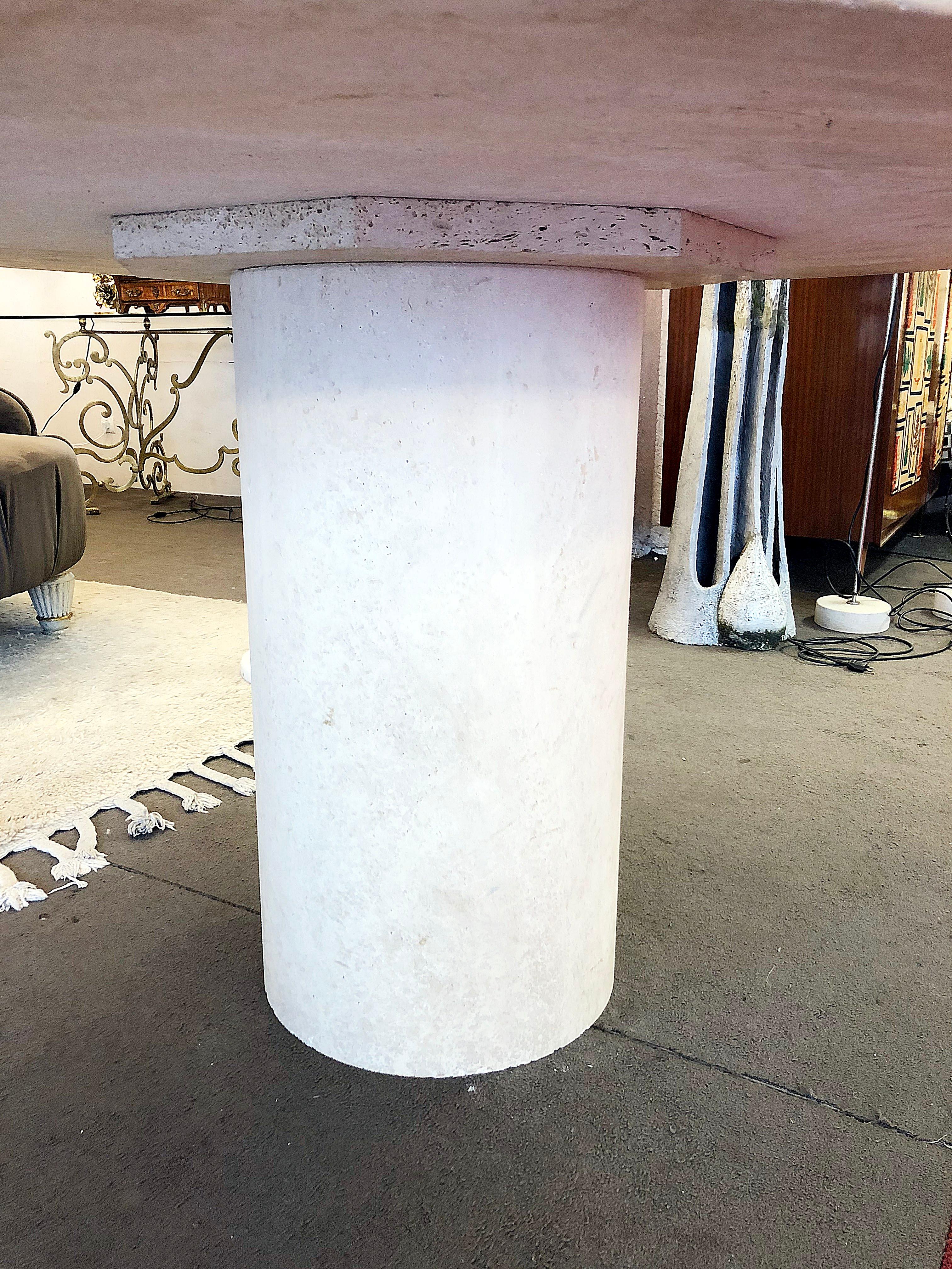 Dining Pedestal Table in Travertine, circa 1970 In Good Condition In Brussels, BE