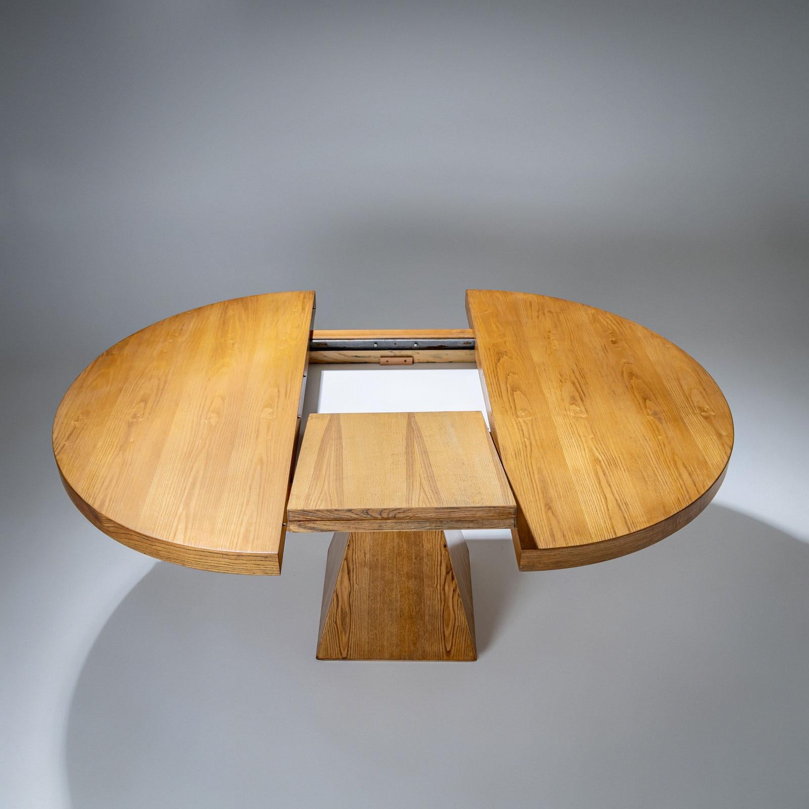 Ausziehtisch für das Esszimmer 'Chelsea' von V. Introini für Saporiti, Italien, um 1960 (Asche)