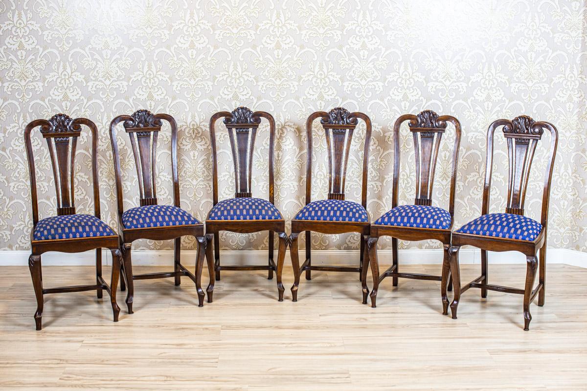 Oak & Walnut Dining Room Set From the Interwar Period in Blue Upholstery In Good Condition For Sale In Opole, PL