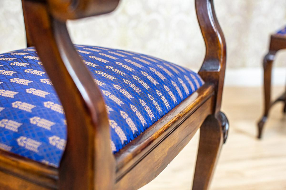 Oak & Walnut Dining Room Set From the Interwar Period in Blue Upholstery For Sale 4