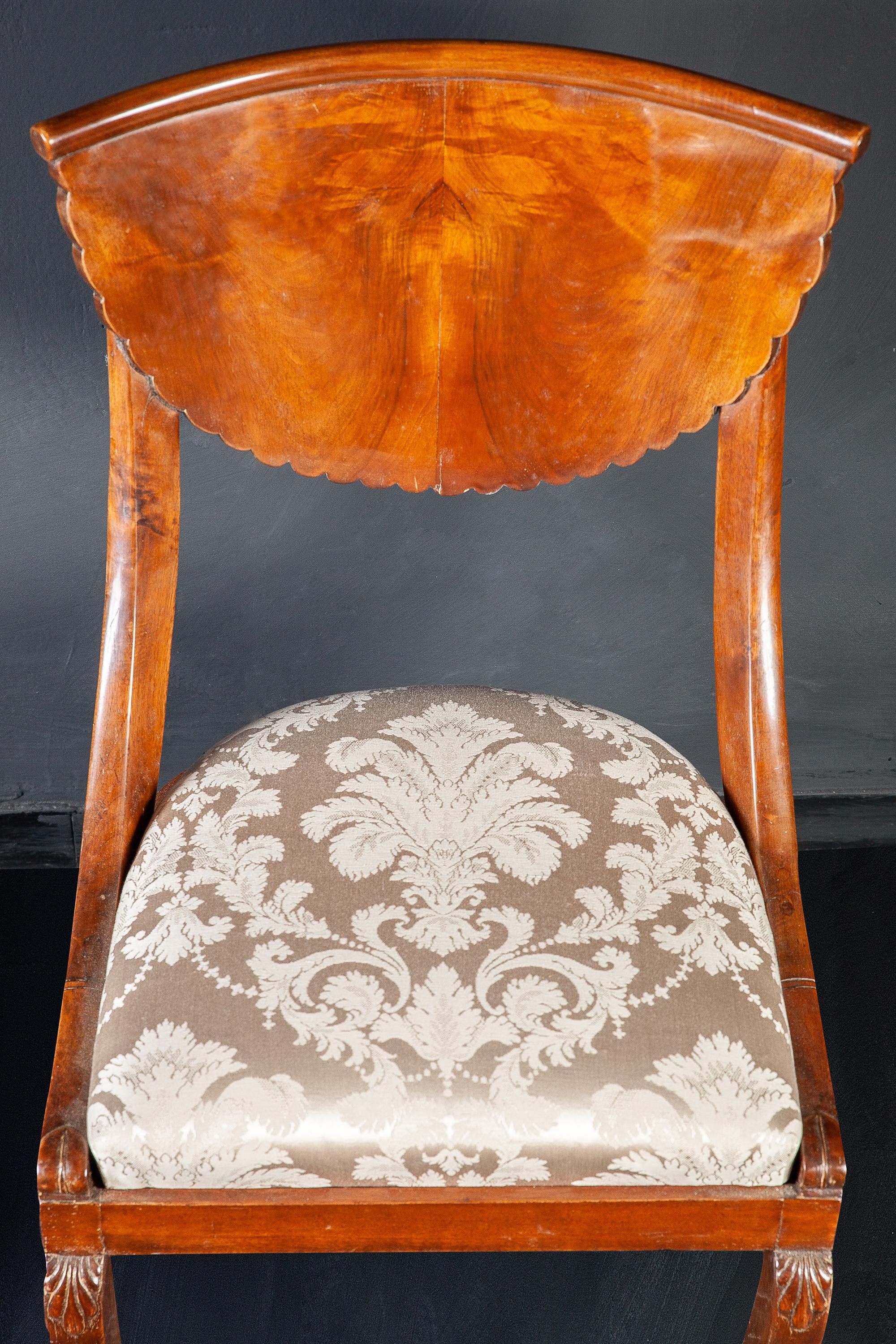 Salle à manger - Ensemble de huit chaises et d'une paire de fauteuils italiens:: 1790 en vente 1