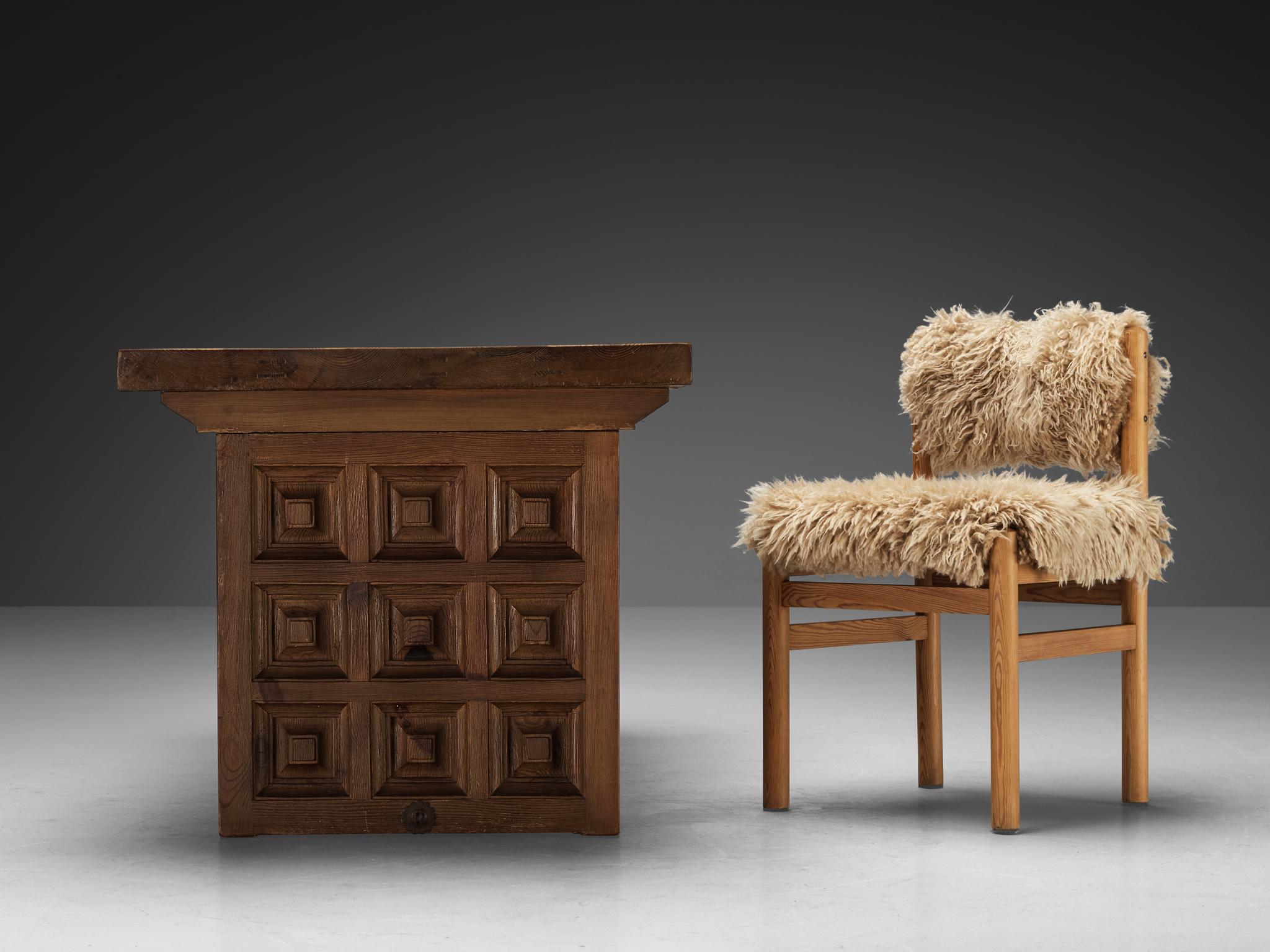Dining Room Set with Biosca Spanish Dining Table and Chairs in Sheepskin 3