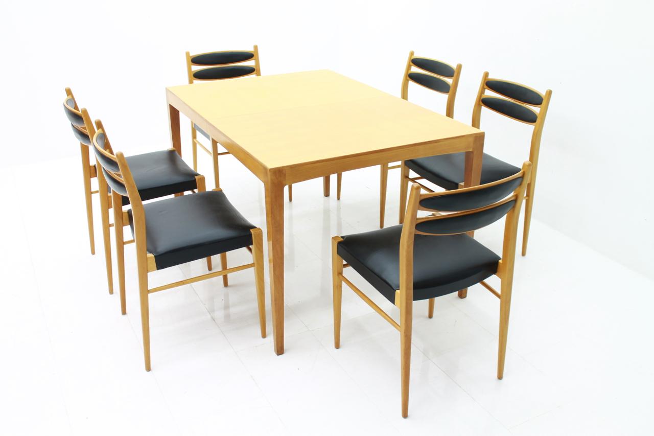Mid-Century Modern Dining Room Set with Six Chairs in Cherrywood and Black Leather, 1957 For Sale