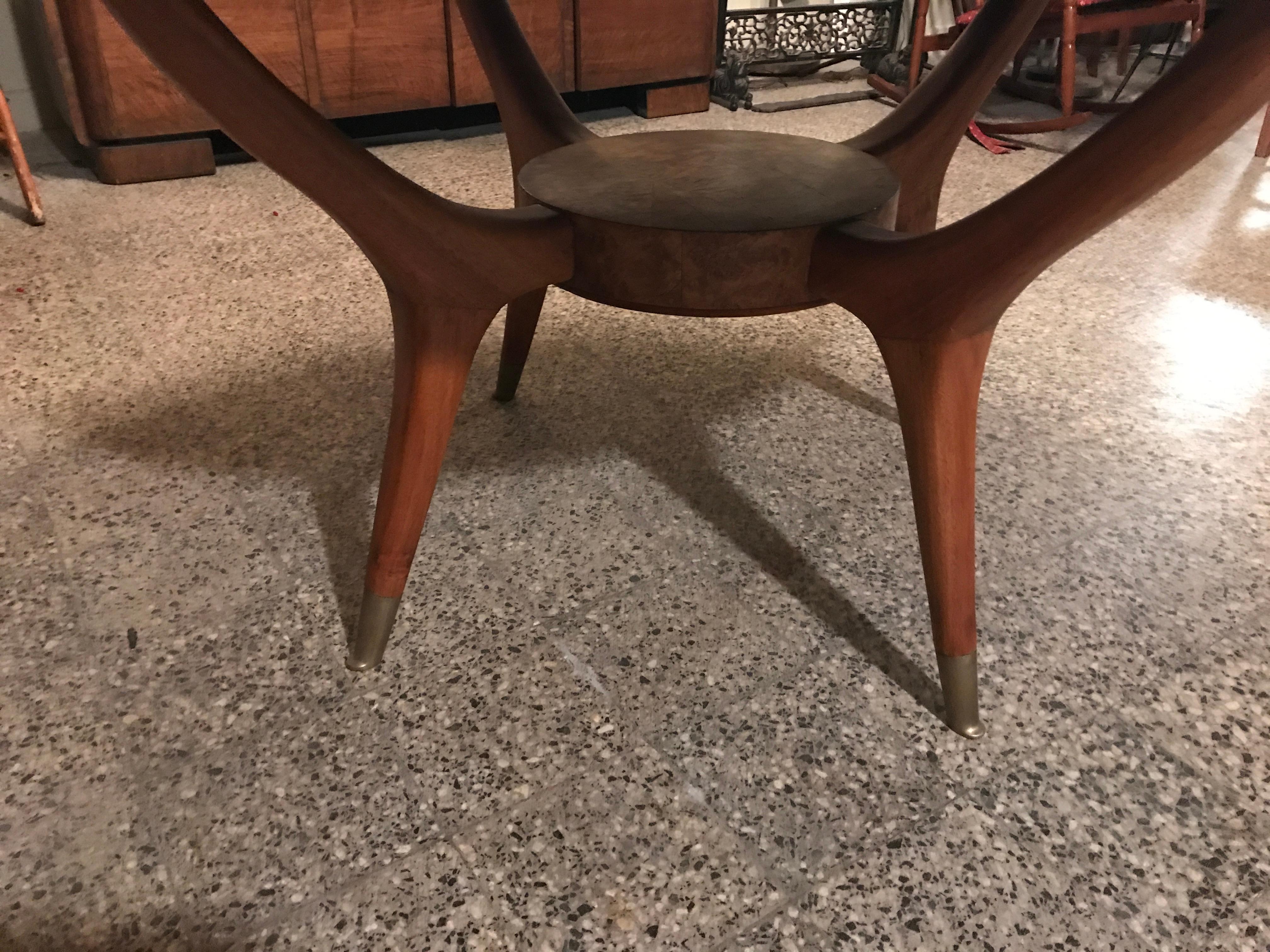 Table de salle à manger 1960°, '4/6 personnes', France, Matériau, bois, ferrures en bronze en vente 3