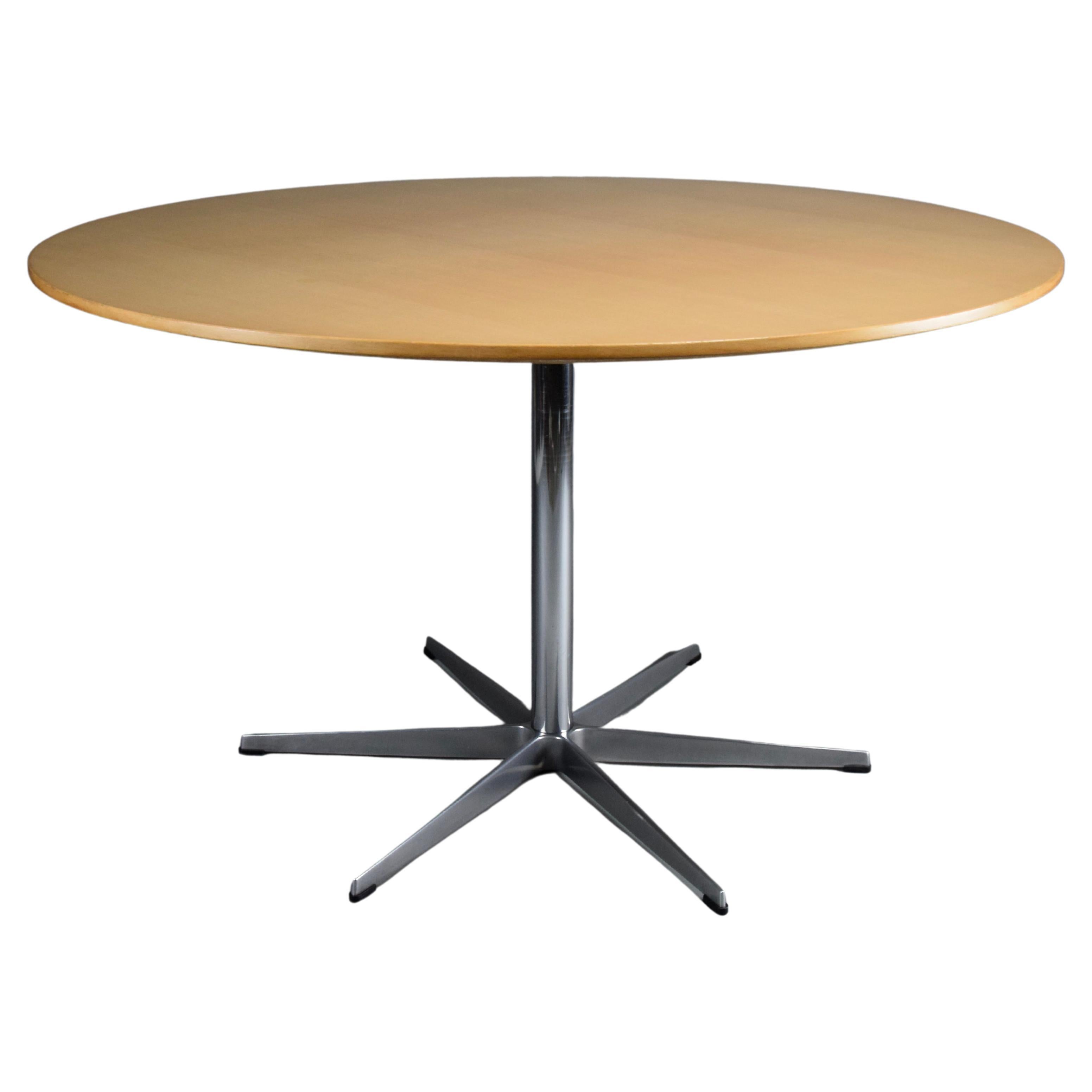 Arne Jacobsen Dining Room Table for Fritz Hansen For Sale 9