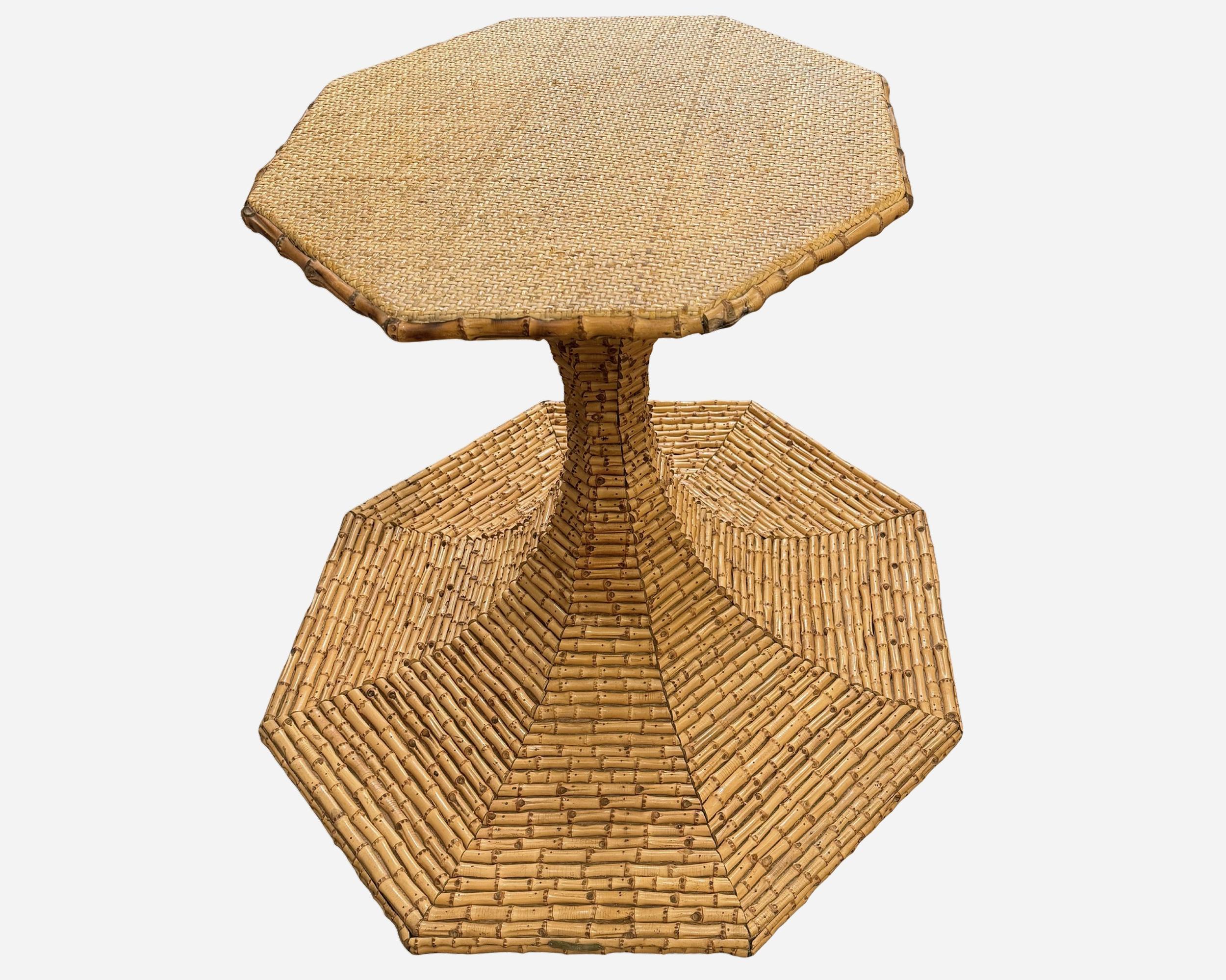 Italian Dining room table by G.Purini et M.Mariani, Ed. Vivai Del Sud, Italy circa 1970 For Sale