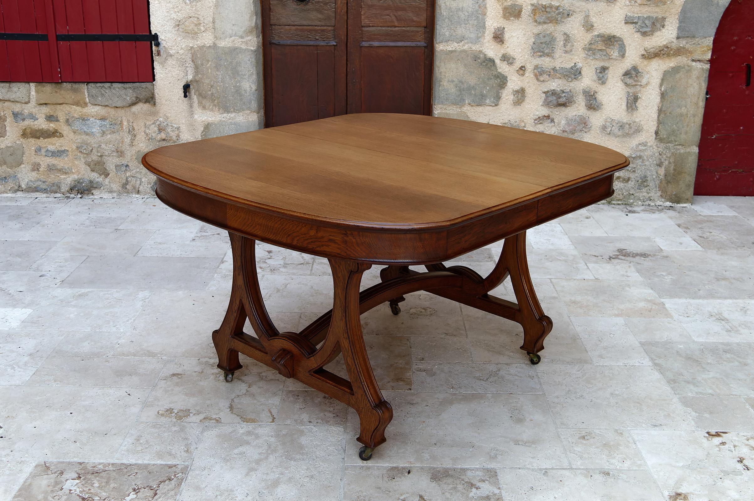Early 20th Century Dining room table by Maison Krieger, Art Nouveau, circa 1900, France For Sale
