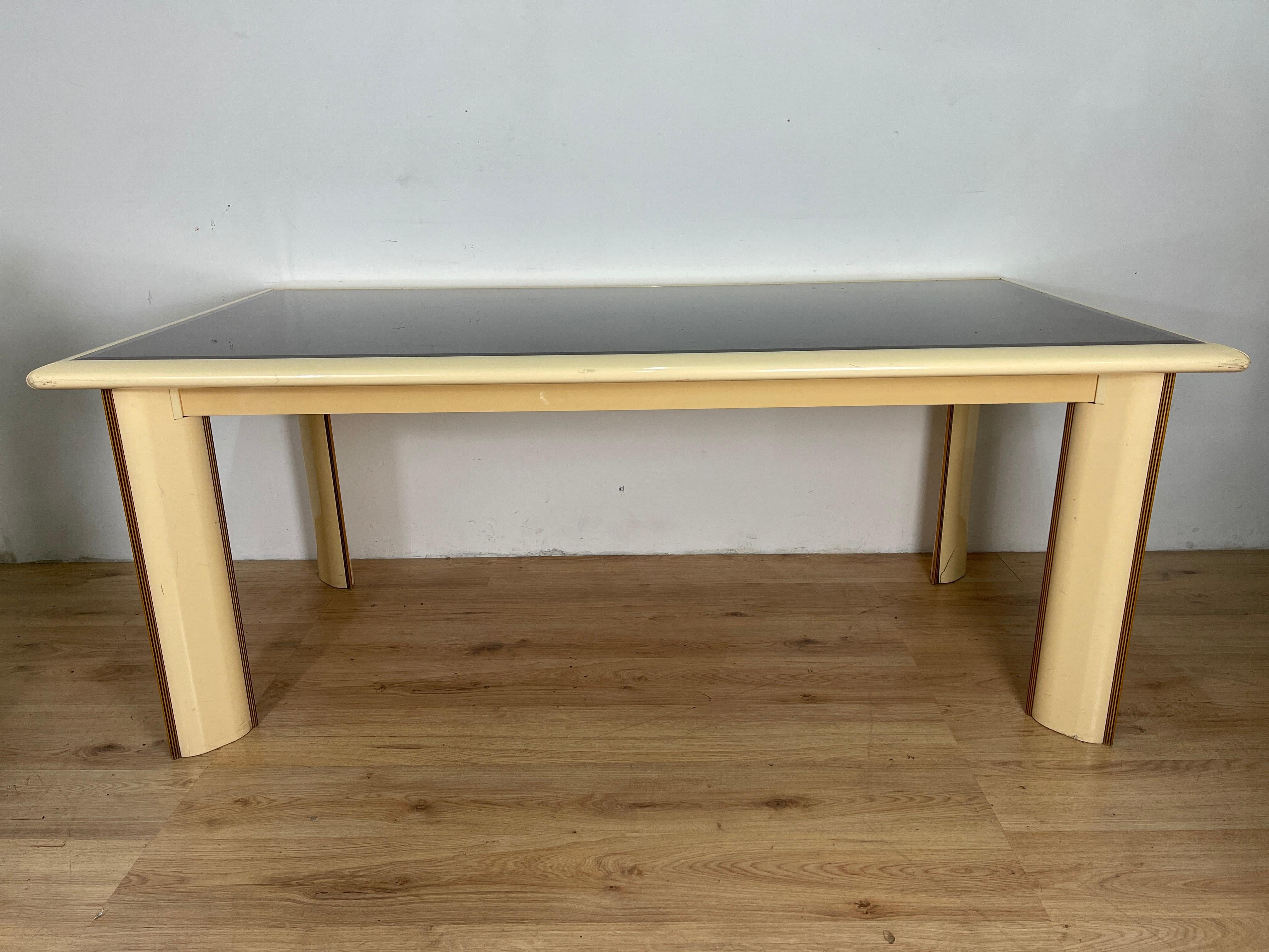 Moderne Table de salle à manger en vente