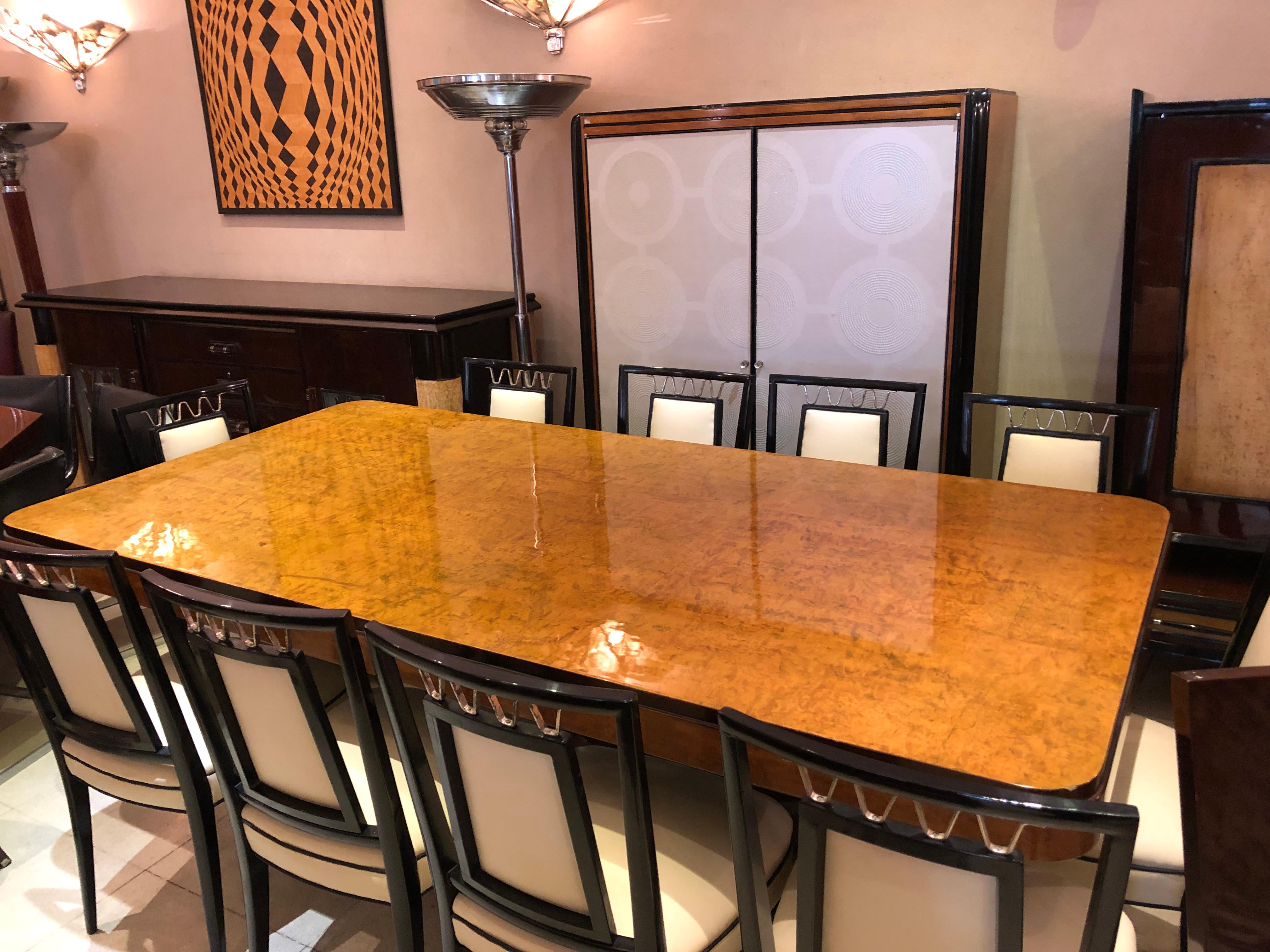 Dining Room Table, Style: Art Deco, 1920 '8 People', Material: Wood For Sale 2