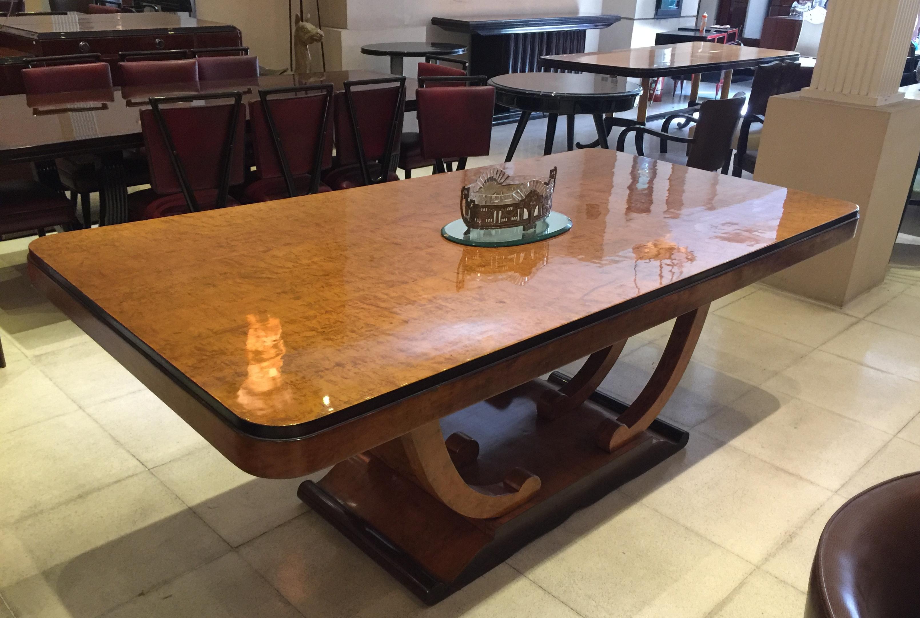 Early 20th Century Dining Room Table, Style: Art Deco, 1920 '8 People', Material: Wood For Sale