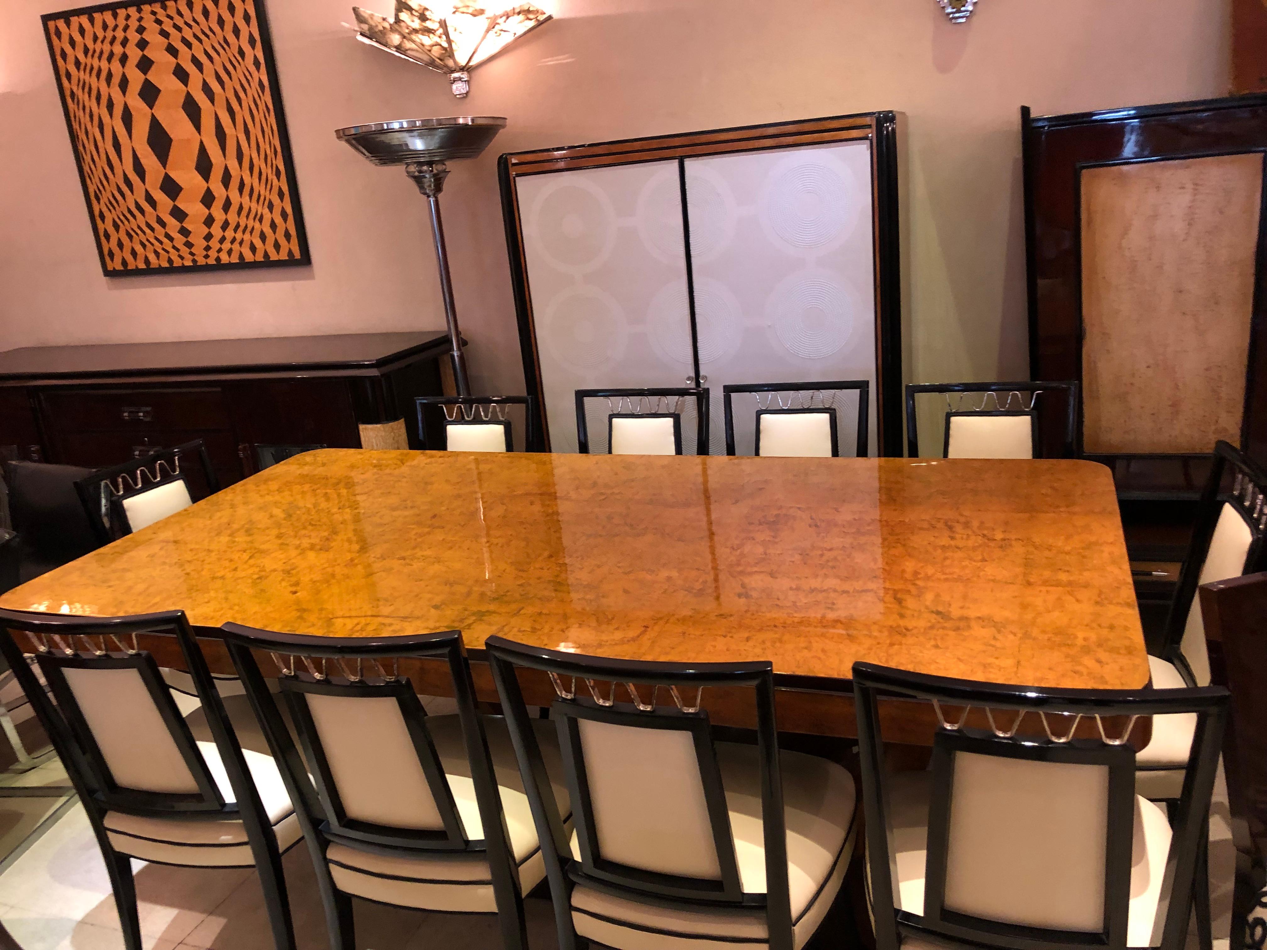 Dining Room Table, Style: Art Deco, 1920 '8 People', Material: Wood For Sale 1