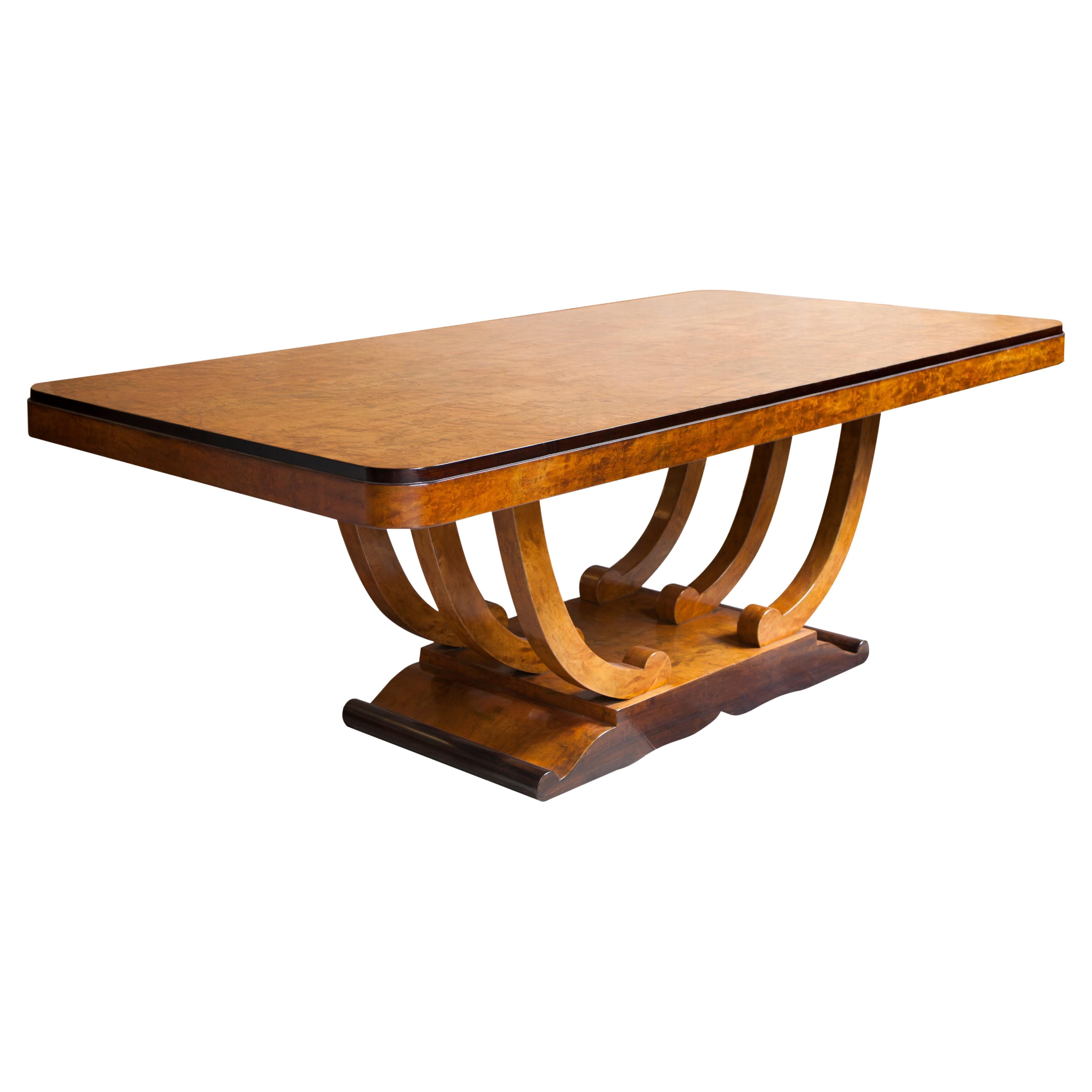 Dining Room Table, Style: Art Deco, 1920 '8 People', Material: Wood