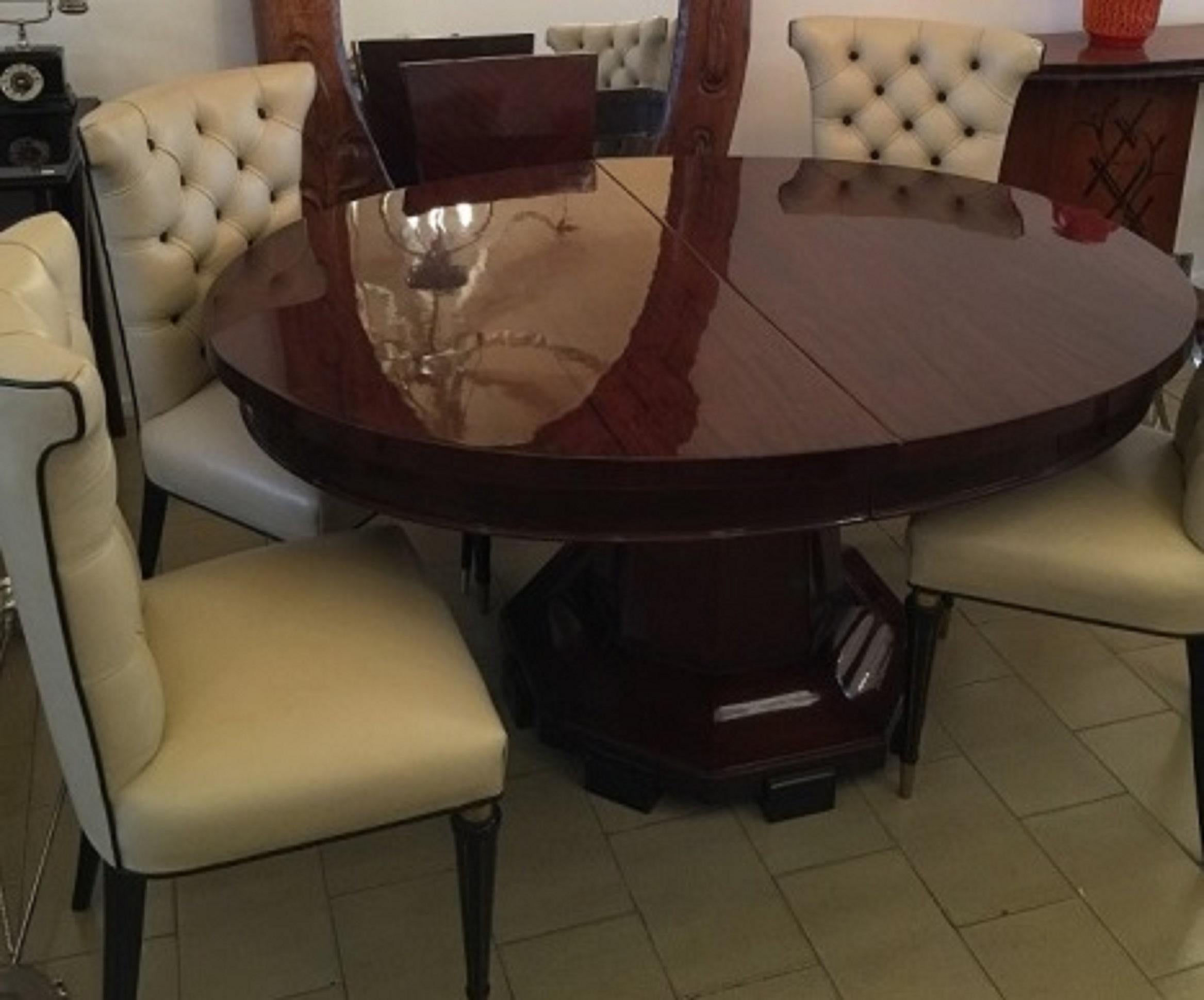 Dining Room Table, Style: Art Deco, France 1920, '8 People', Material: Wood In Good Condition For Sale In Ciudad Autónoma Buenos Aires, C